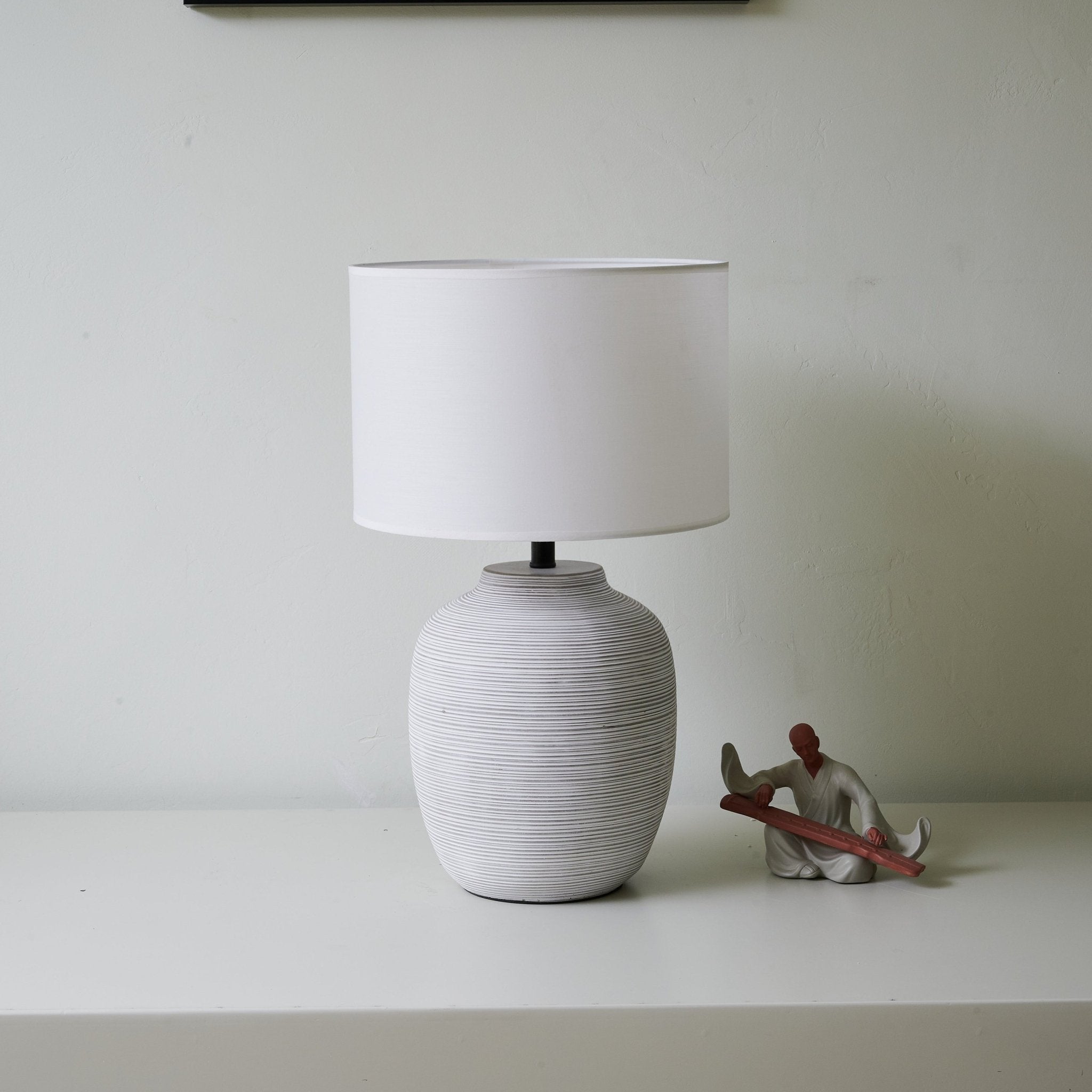Edward Minimalist Ceramics Table Lamp - Letslighting