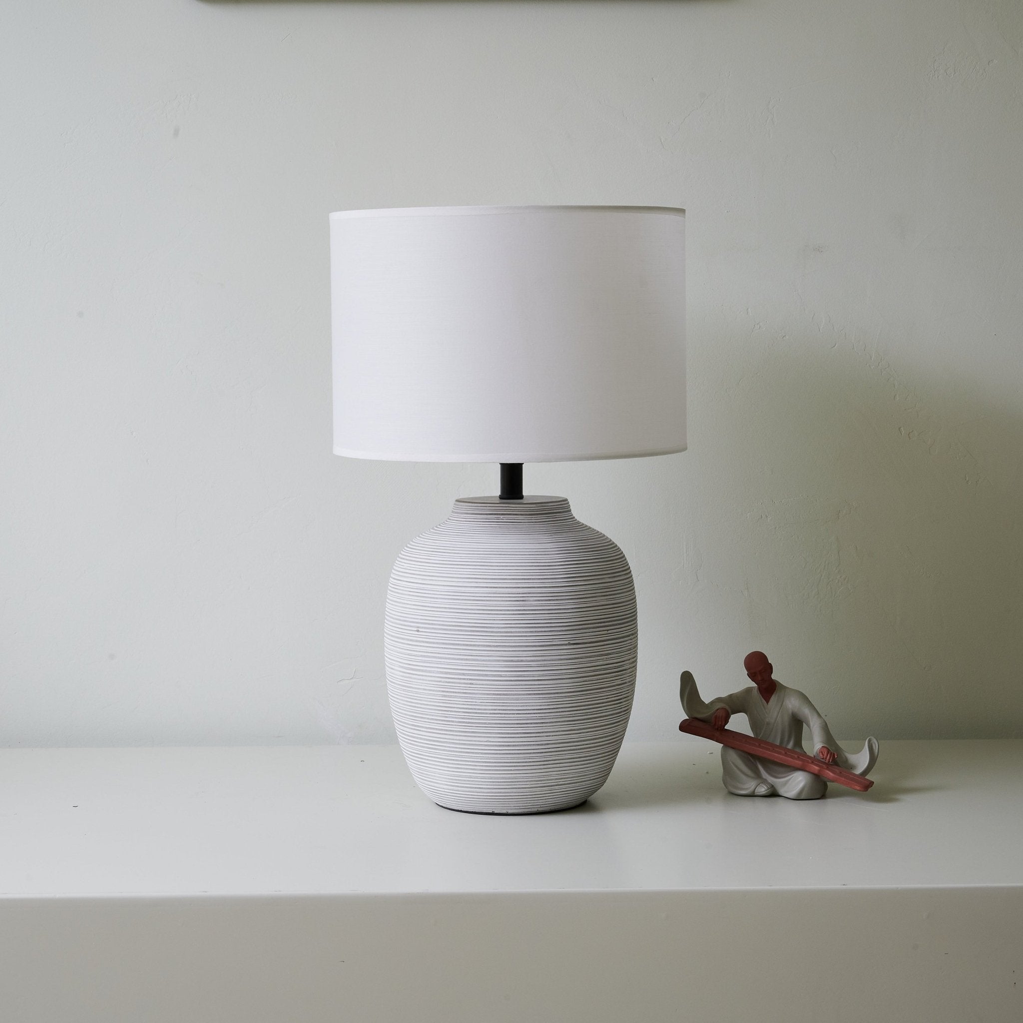 Edward Minimalist Ceramics Table Lamp - Letslighting