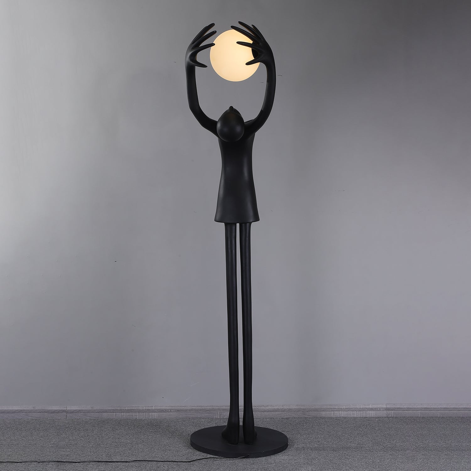 Lynorel Figurative Black Metal Floor Lamp - Blowlighting