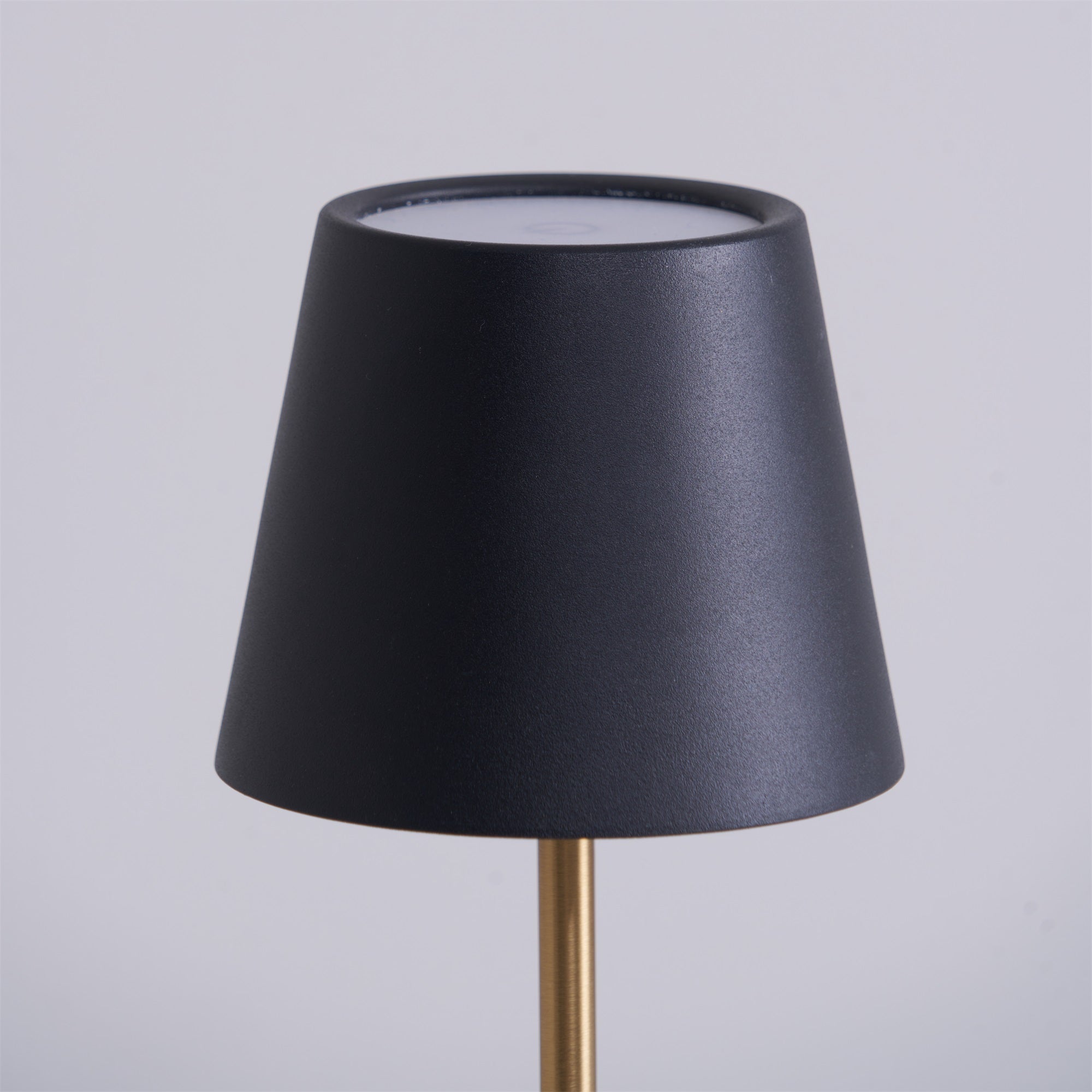 Penny Minimalist Table Lamp - Letslighting