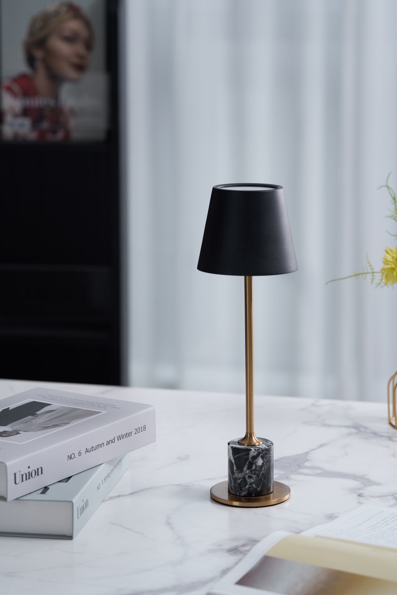 Penny Minimalist Table Lamp - Letslighting