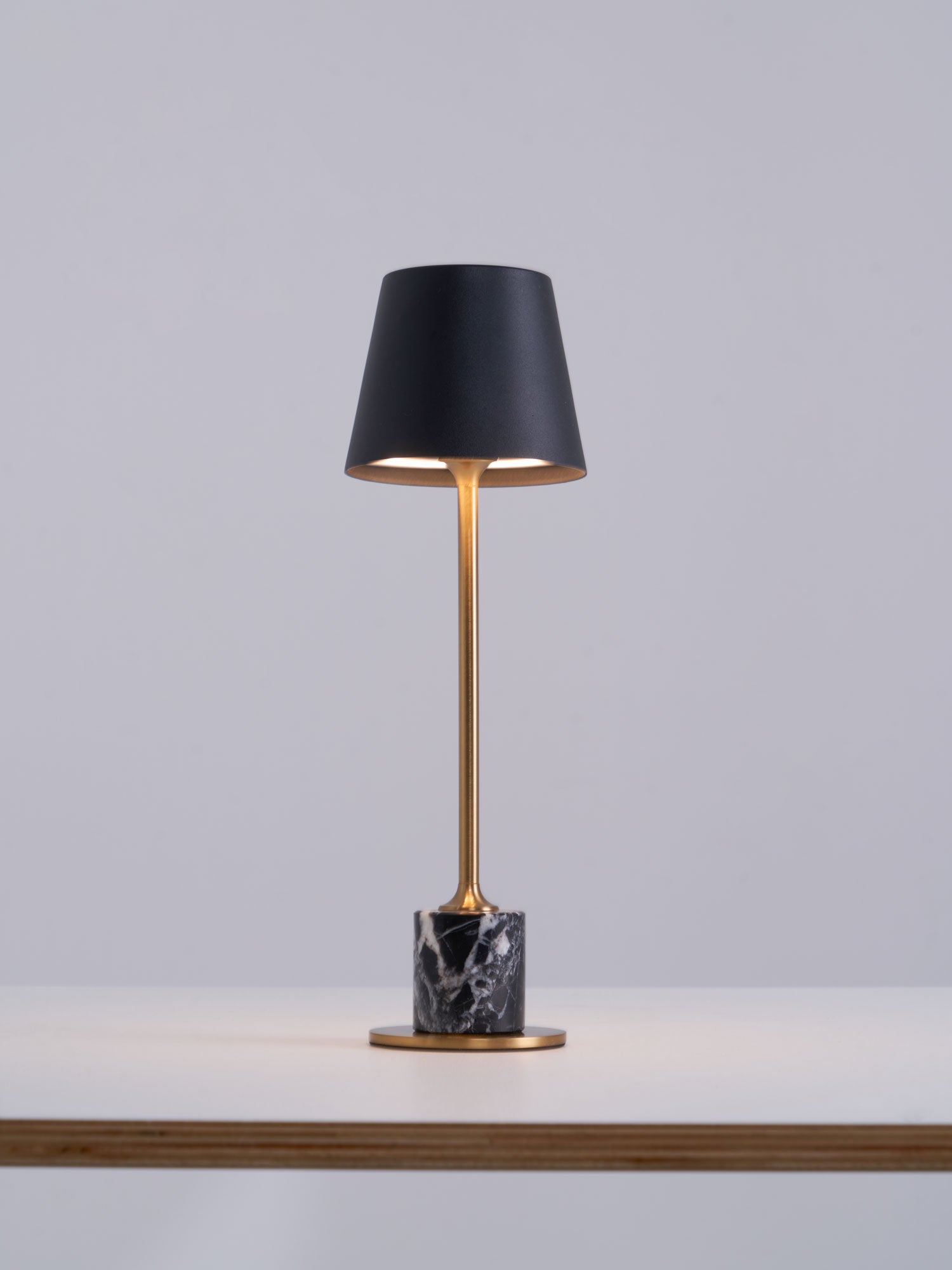 Penny Minimalist Table Lamp - Letslighting
