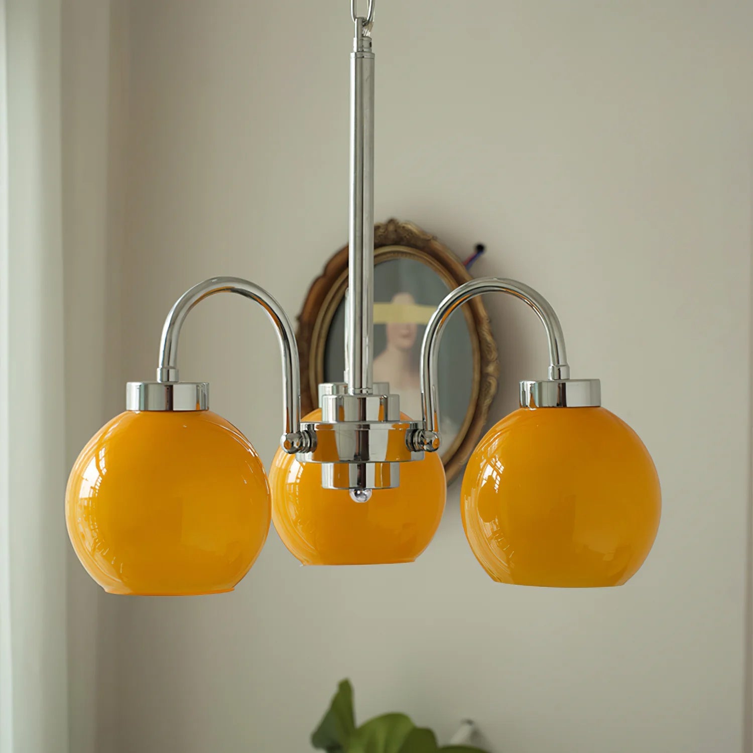 Lustra Chandelier Yellow Glass Globes - Letslighting