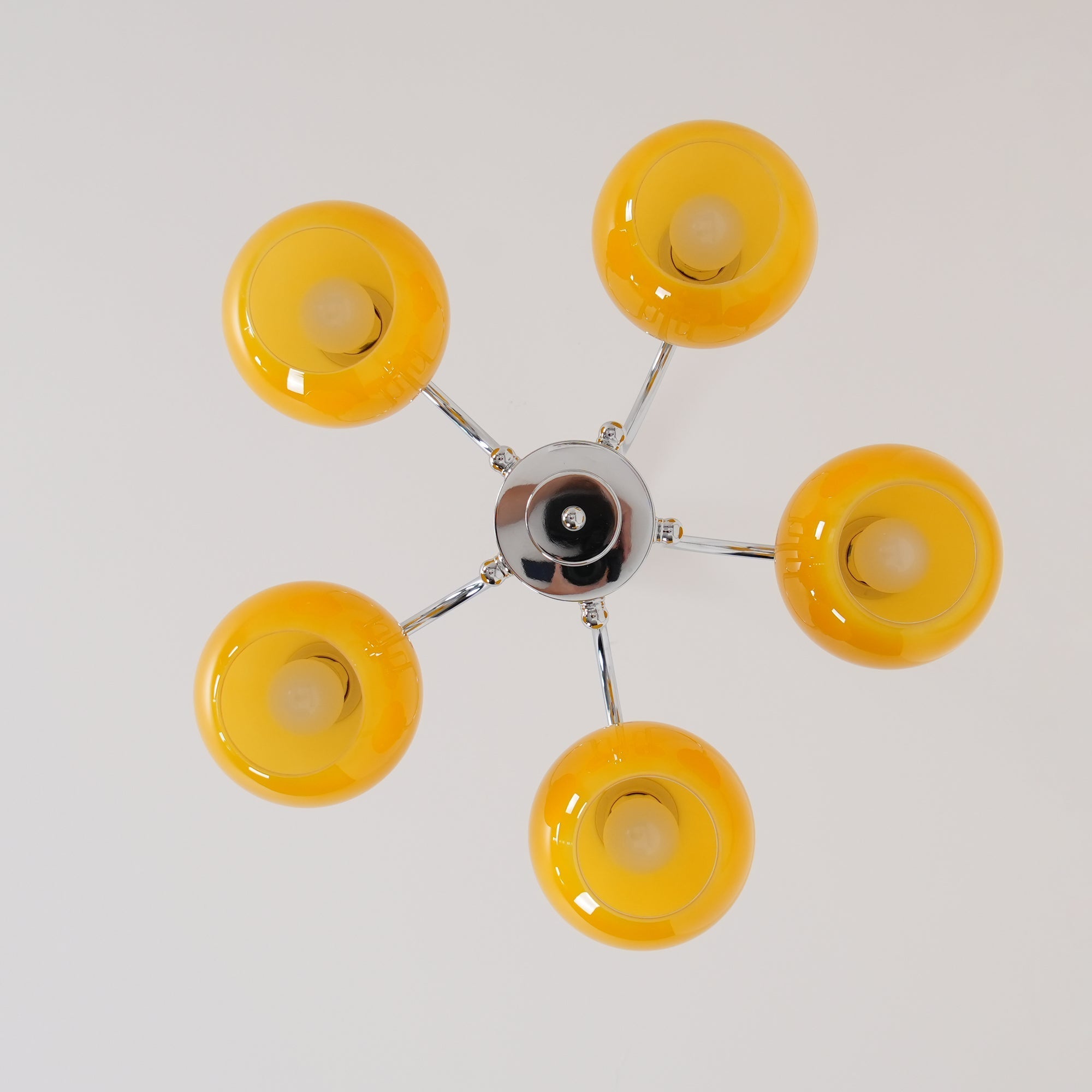 Lustra Chandelier Yellow Glass Globes - Letslighting