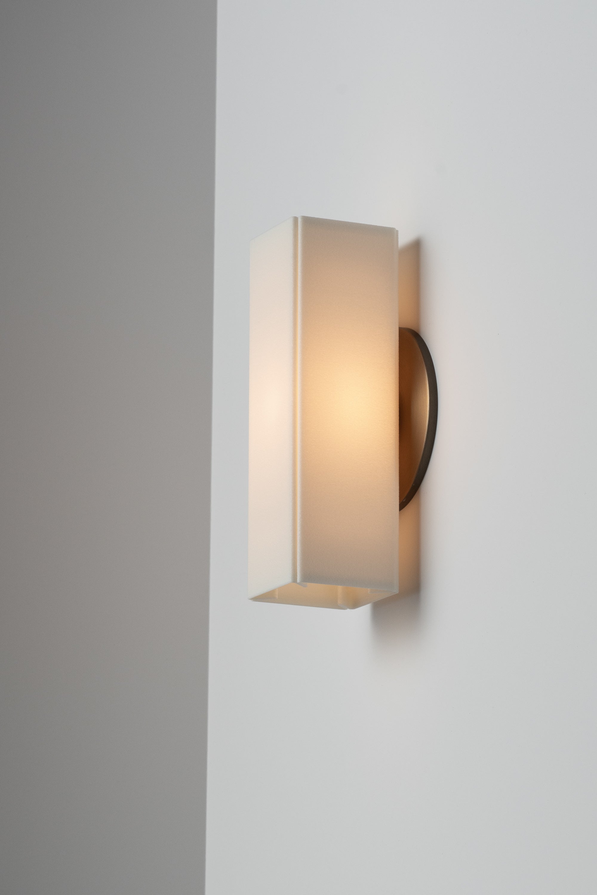 Ivsileth Modern Minimalist Plastic Wall Lamp - Letslighting