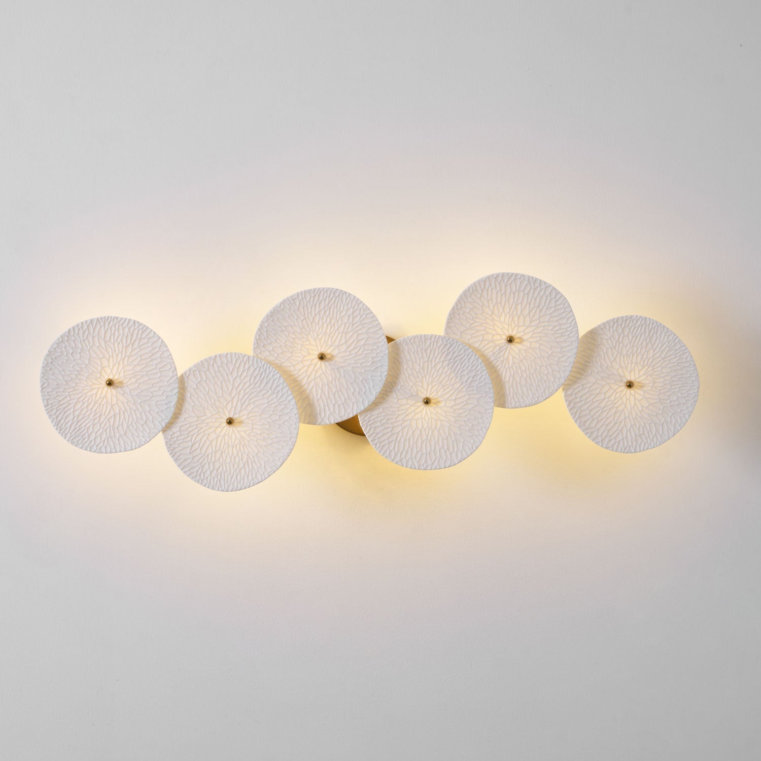 Jesse Elegance Nordic Art Petal Wall Lamp - Letslighting