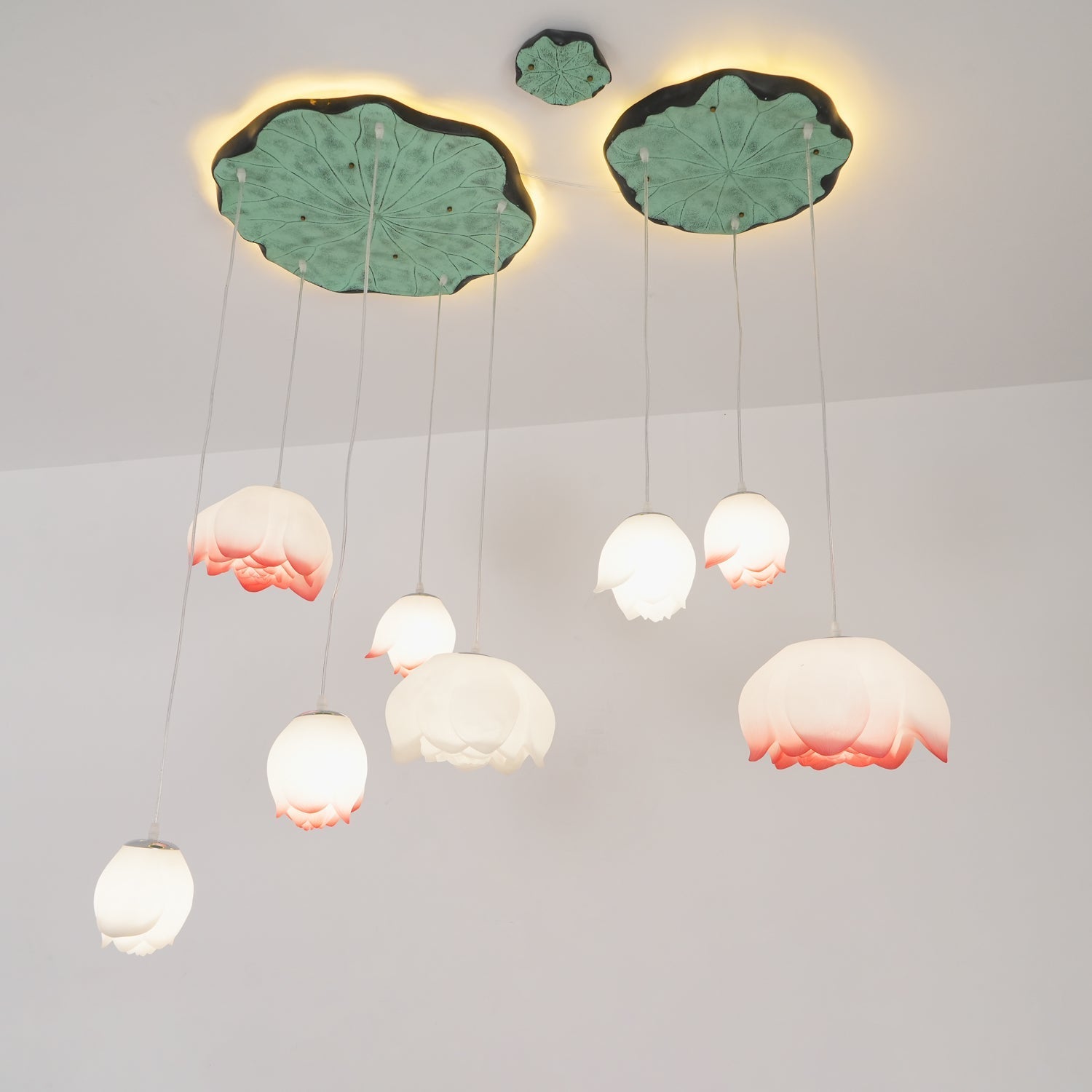 Lustra Chandelier Lotus Floral Pendant Pink White 7-Light - Letslighting