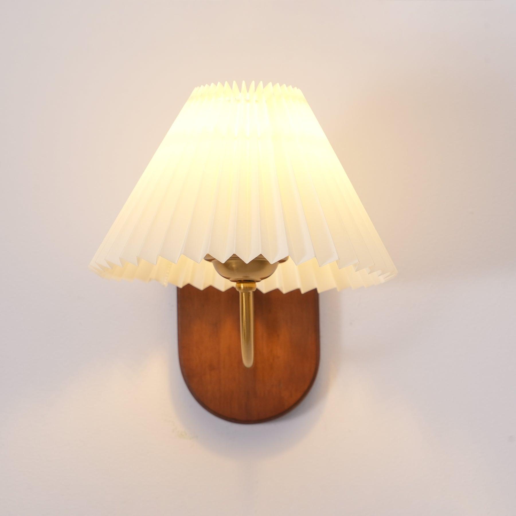 Solenne Vintage Pleated Shade Wall Lamp - Letslighting