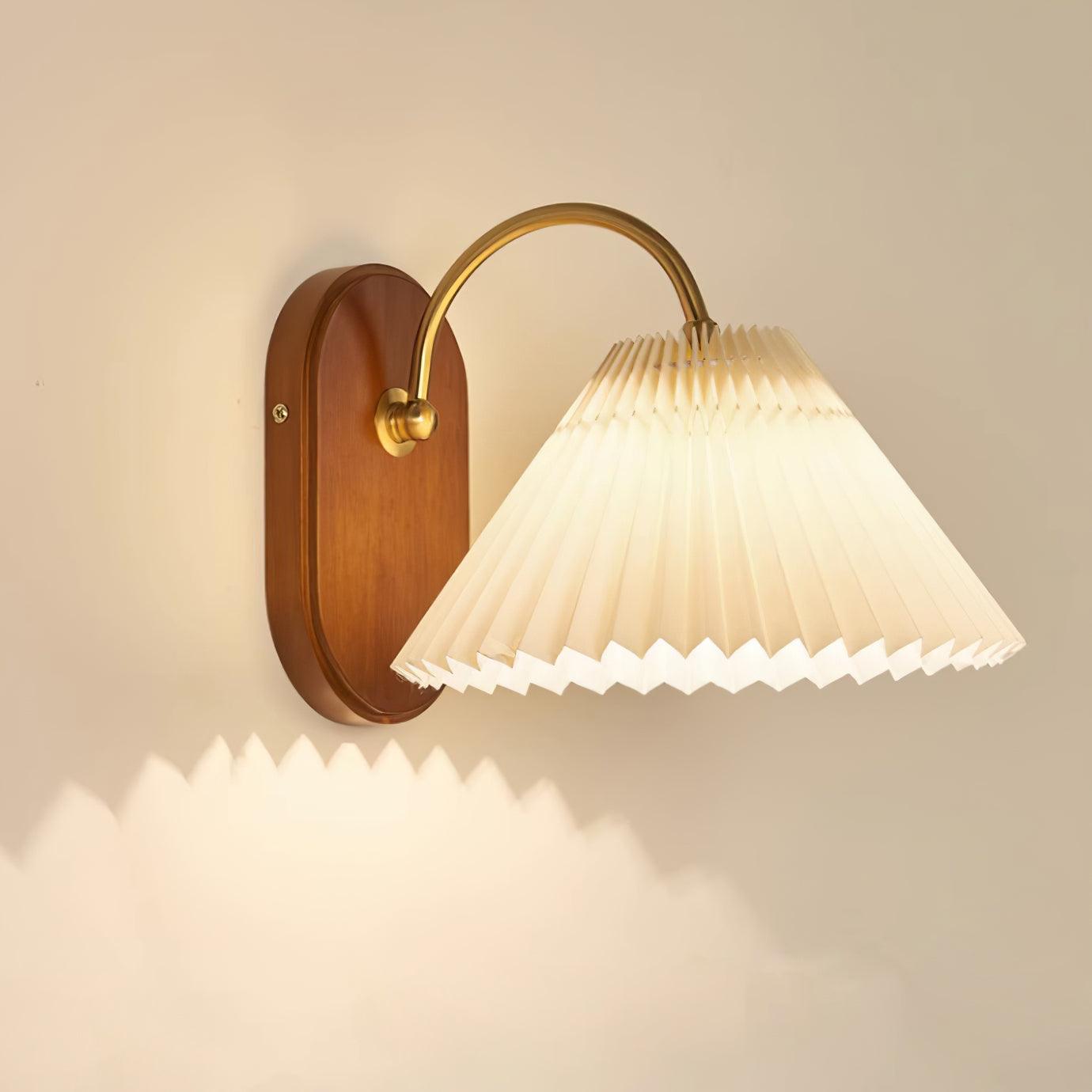 Solenne Vintage Pleated Shade Wall Lamp - Letslighting