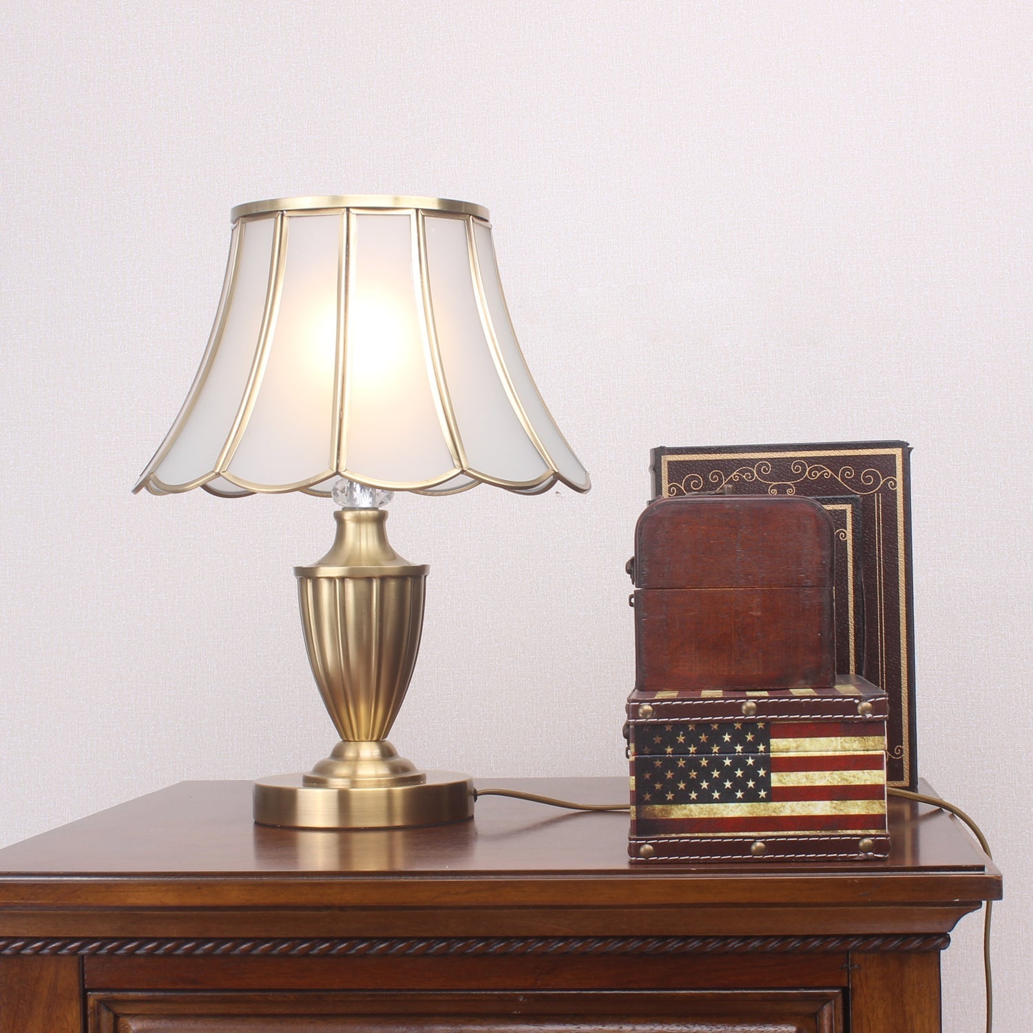 Valencia Brass & Glass Vintage Table Lamp - Letslighting