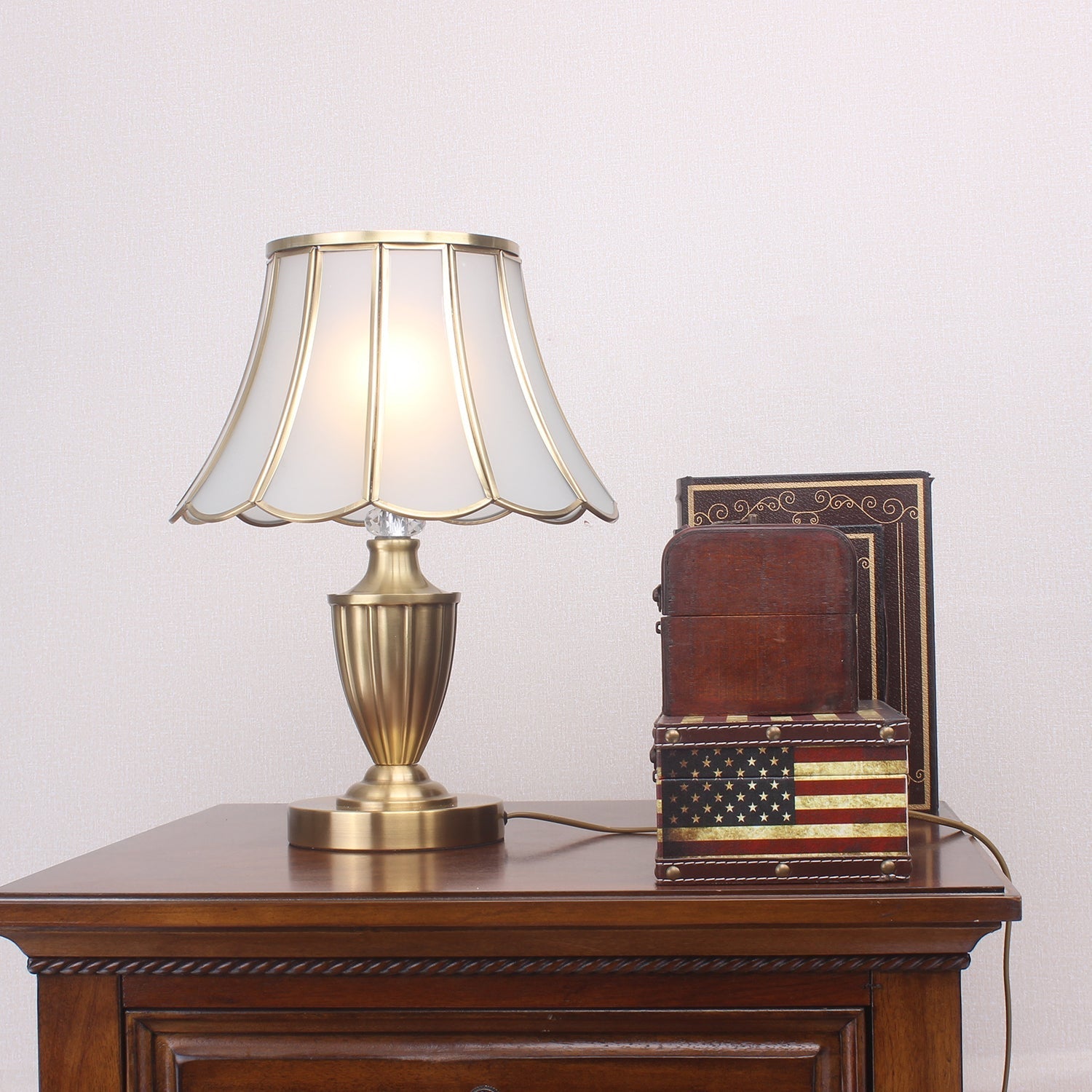 Valencia Brass & Glass Vintage Table Lamp - Letslighting