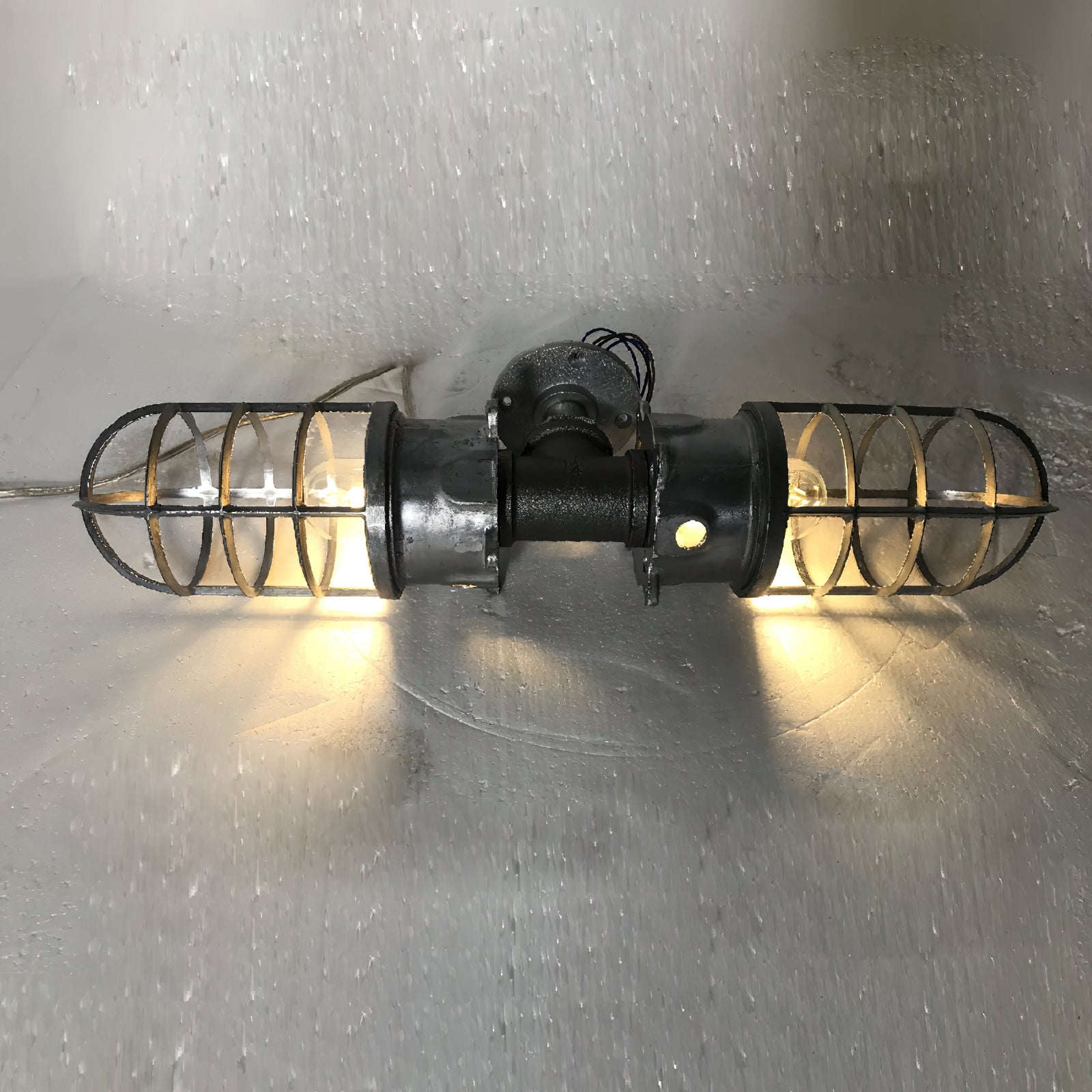 Ozorel Vintage Unique Glass Wall Lamp - Letslighting