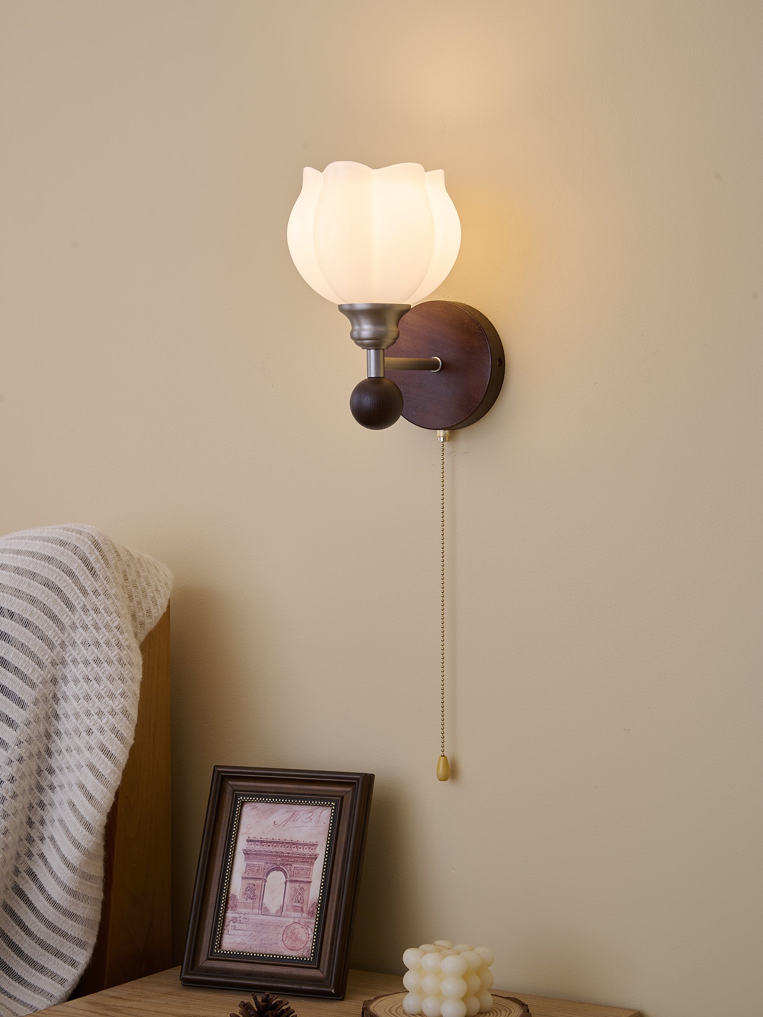 Lucille Elegance Classic Art Glass Wood Wall Lamp - Letslighting