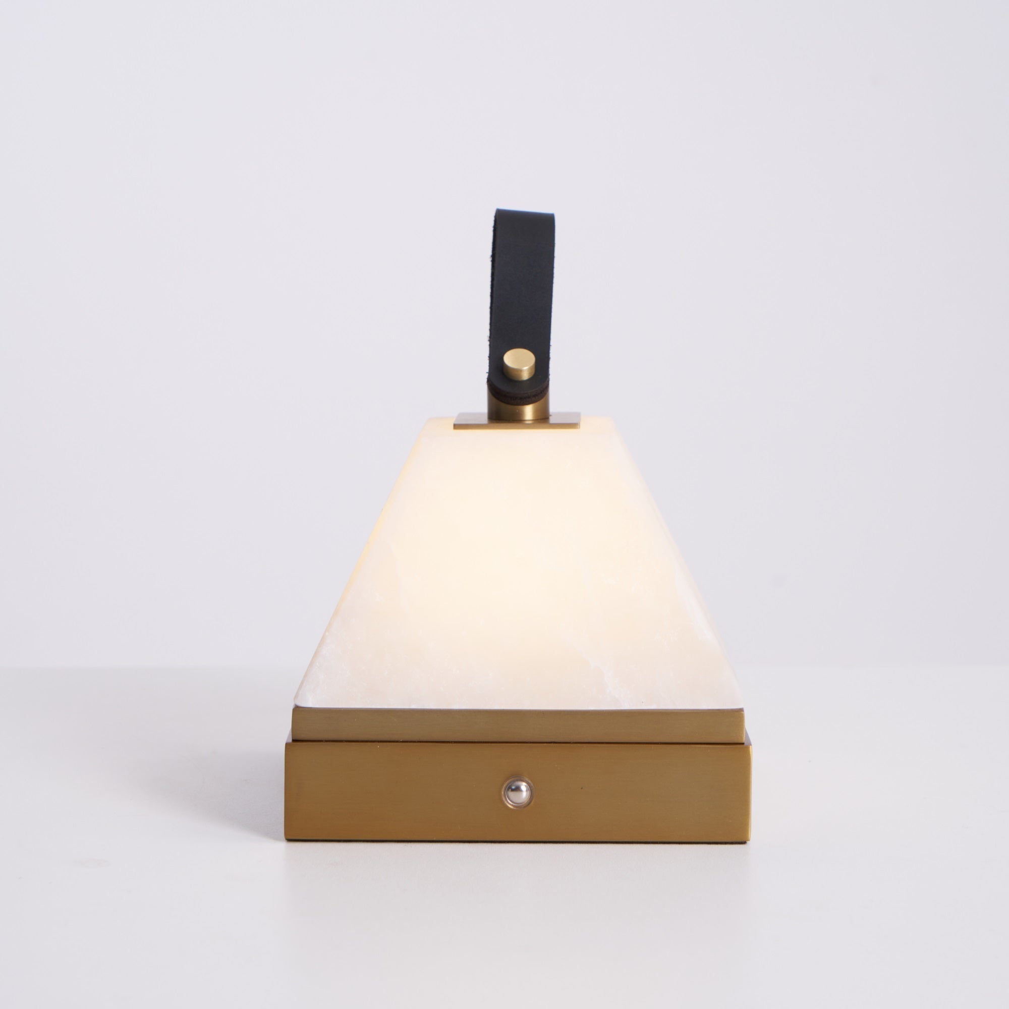 Pyramidale Alabaster Table Lamp with Leather Handle - Letslighting
