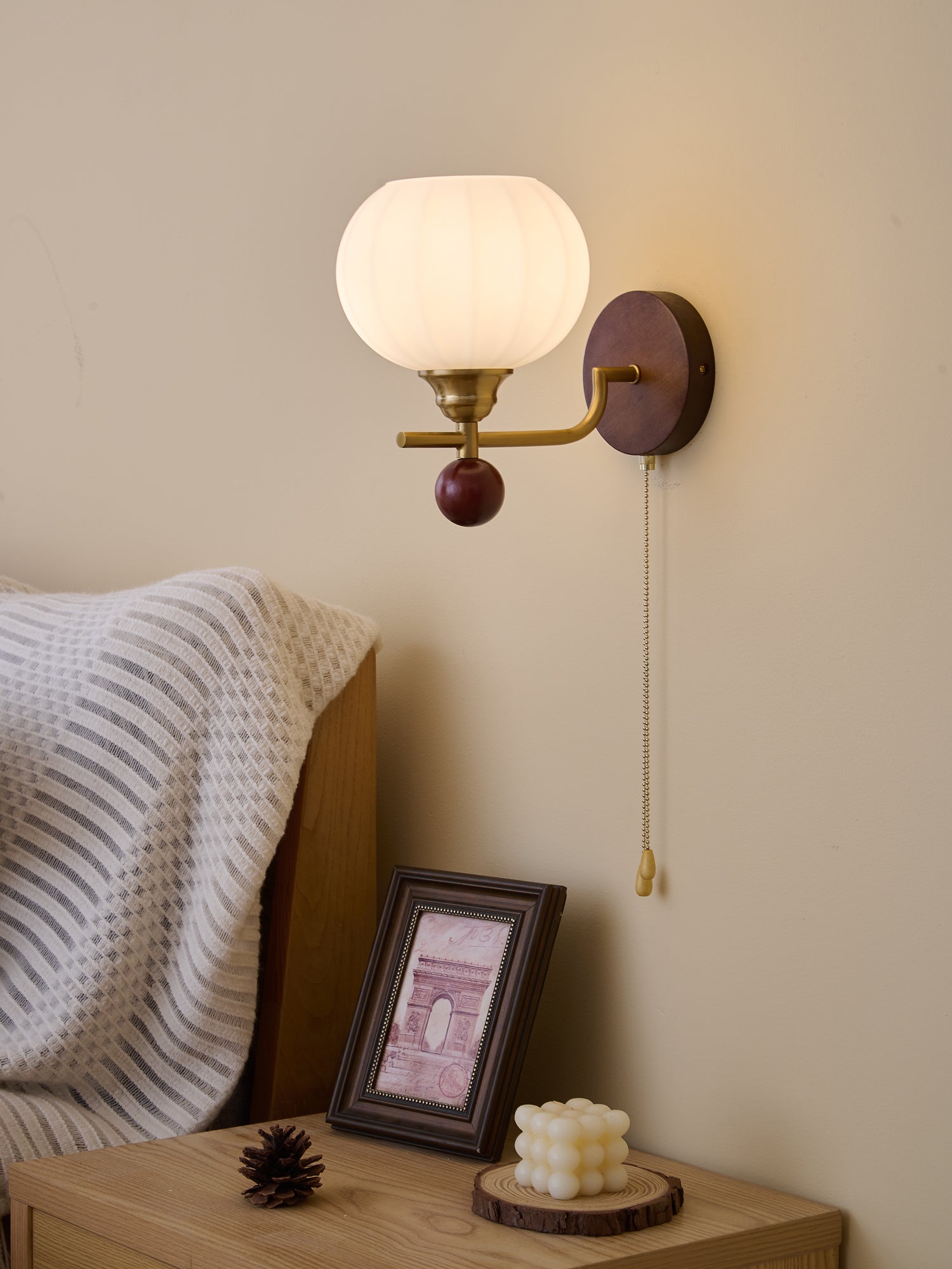 Bobble Premium Nordic Art Crest Glass Wood Wall Lamp - Letslighting