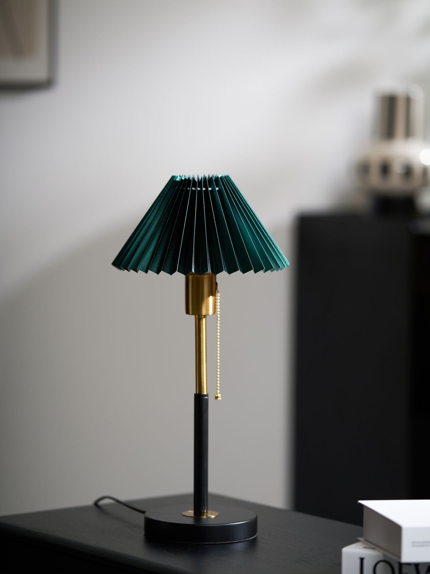 Madison Minimalist Ceramics Table Lamp - Letslighting