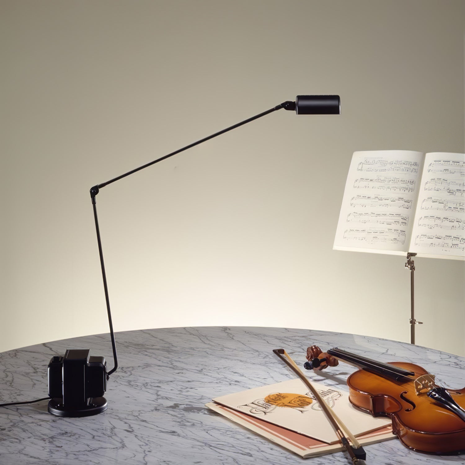 Elliot Minimalist Table Lamp - Letslighting