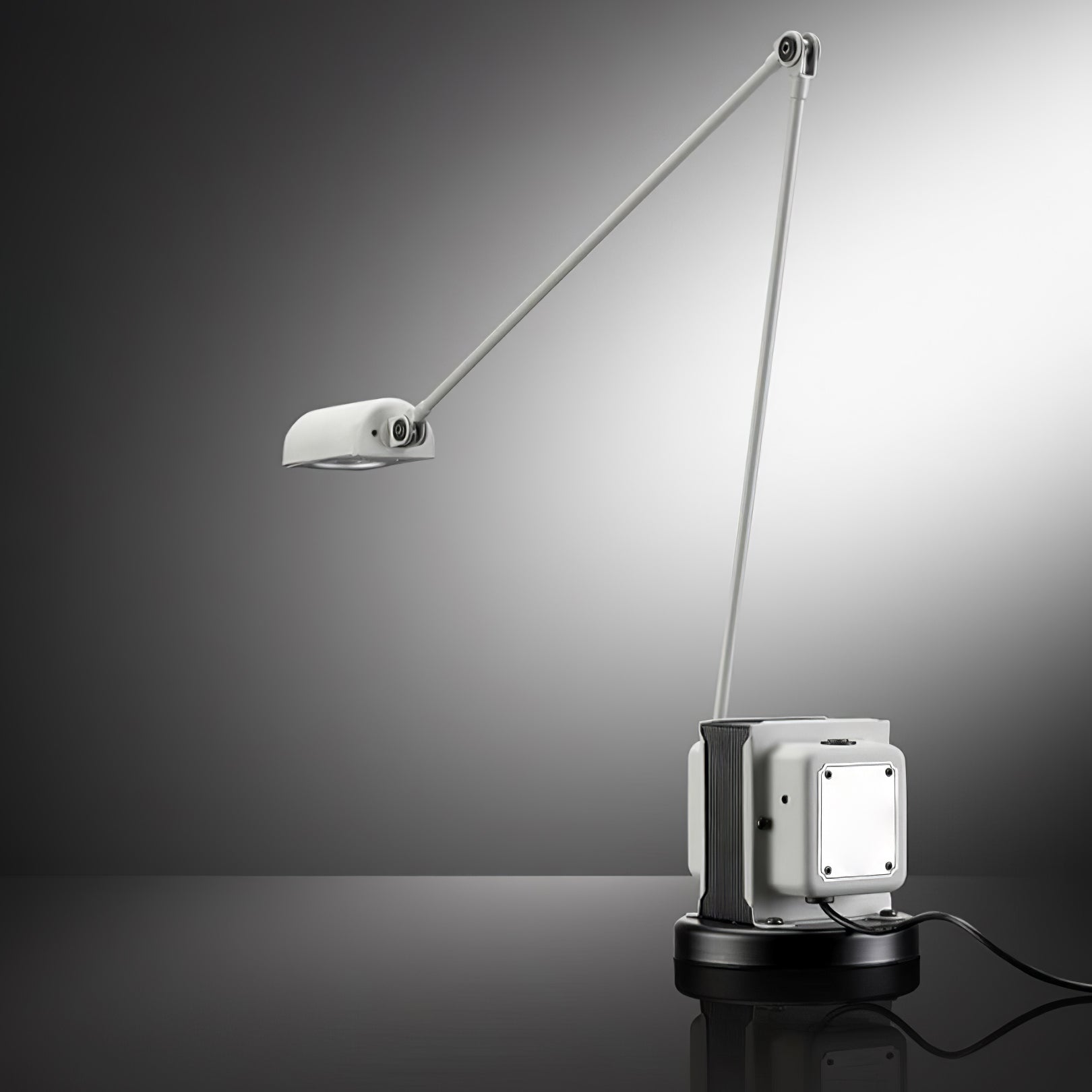 Elliot Minimalist Table Lamp - Letslighting