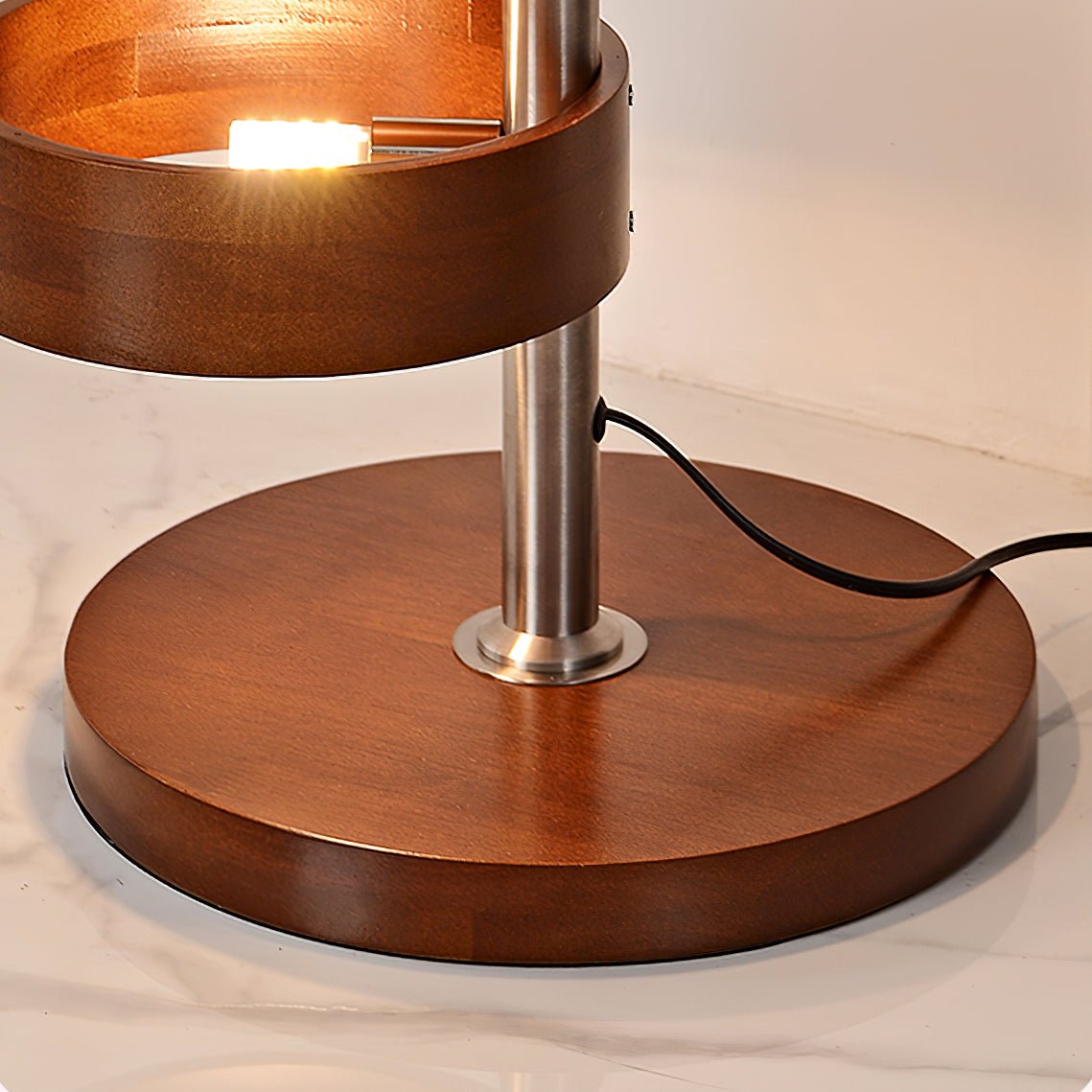 Lynix Wooden Floor Lamp - Letslighting
