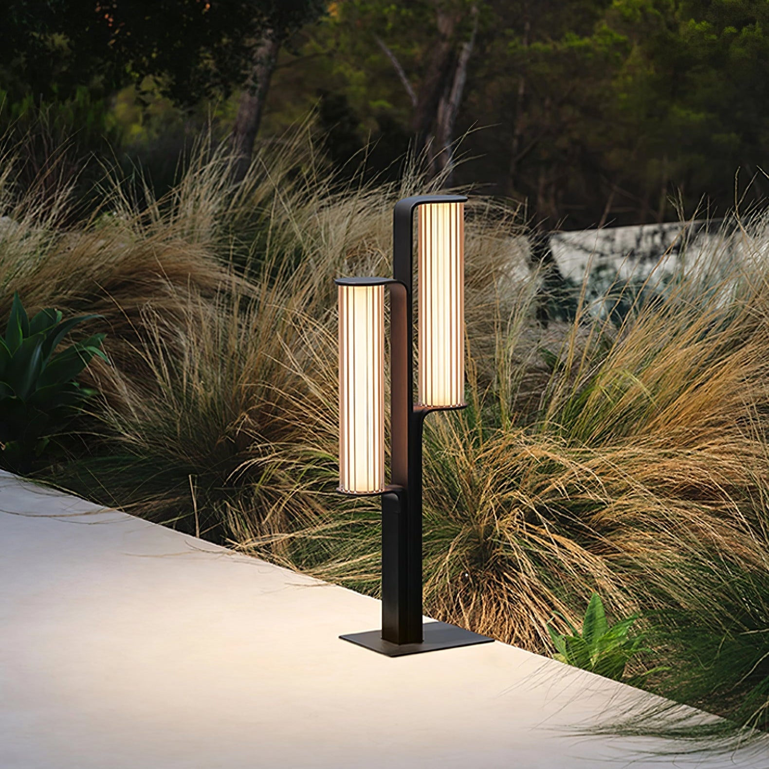 Lumo Arc Duo Outdoor Lamp - Letslighting