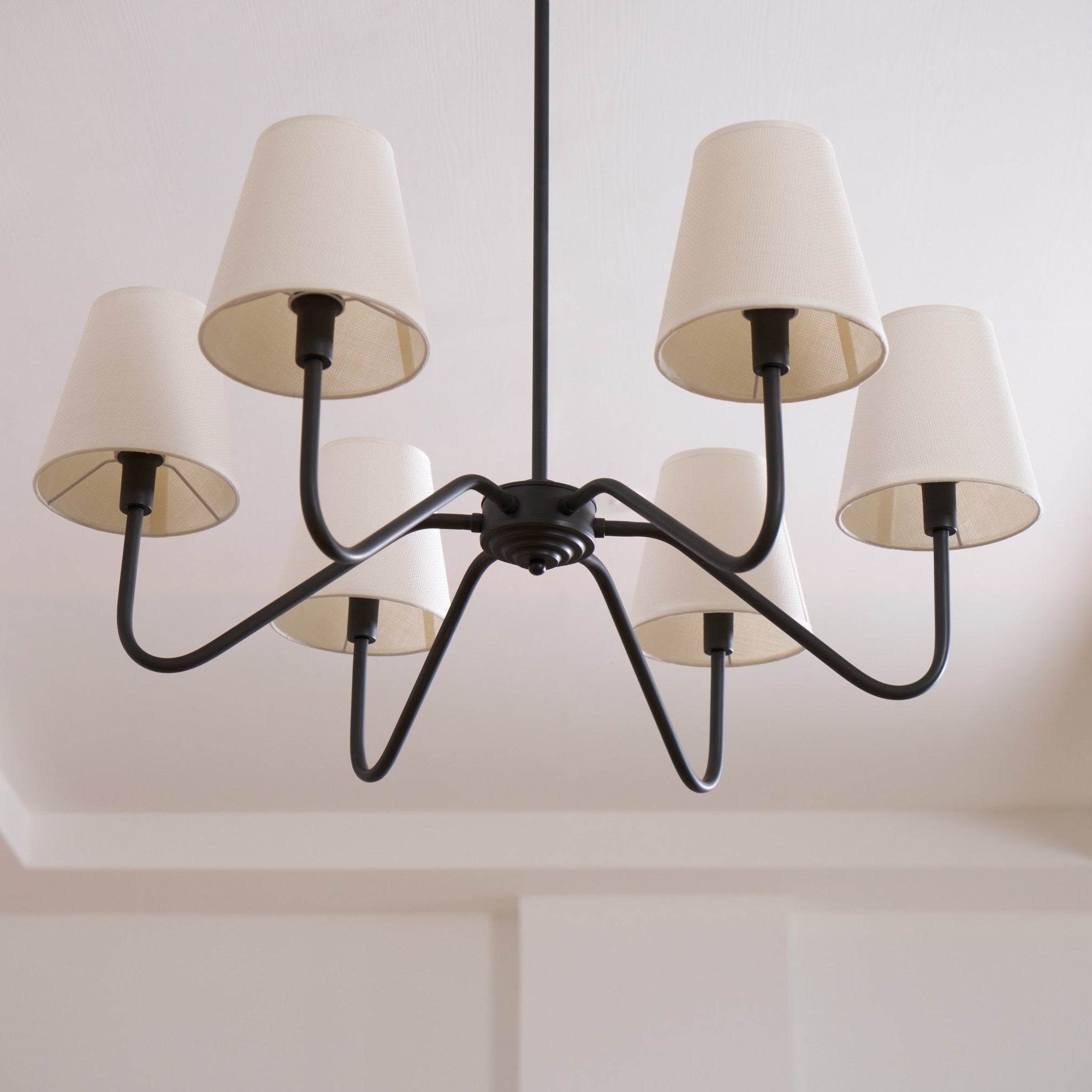 Aurvarira Lumos Classic Black Fabric Chandelier - Letslighting