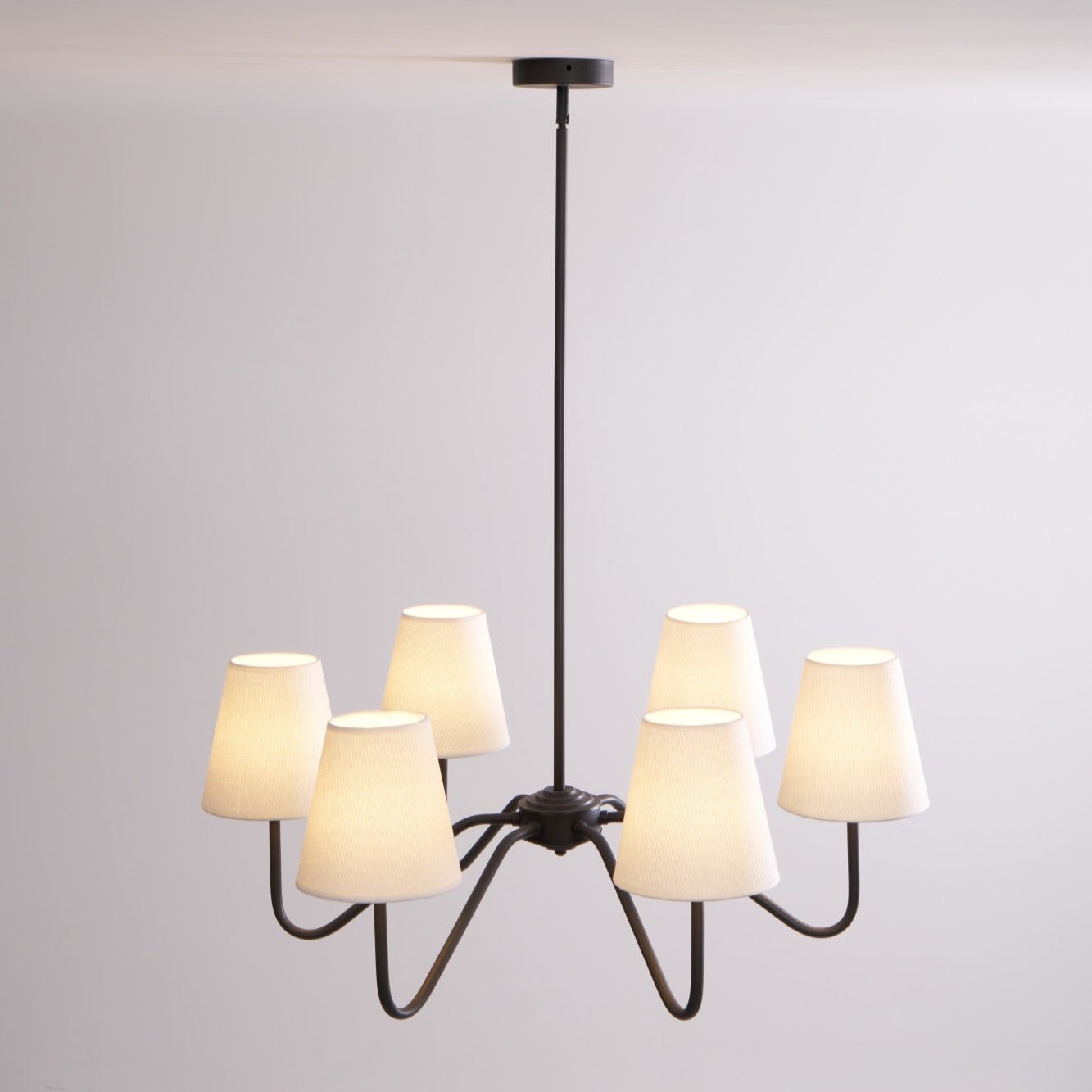 Aurvarira Lumos Classic Black Fabric Chandelier - Letslighting