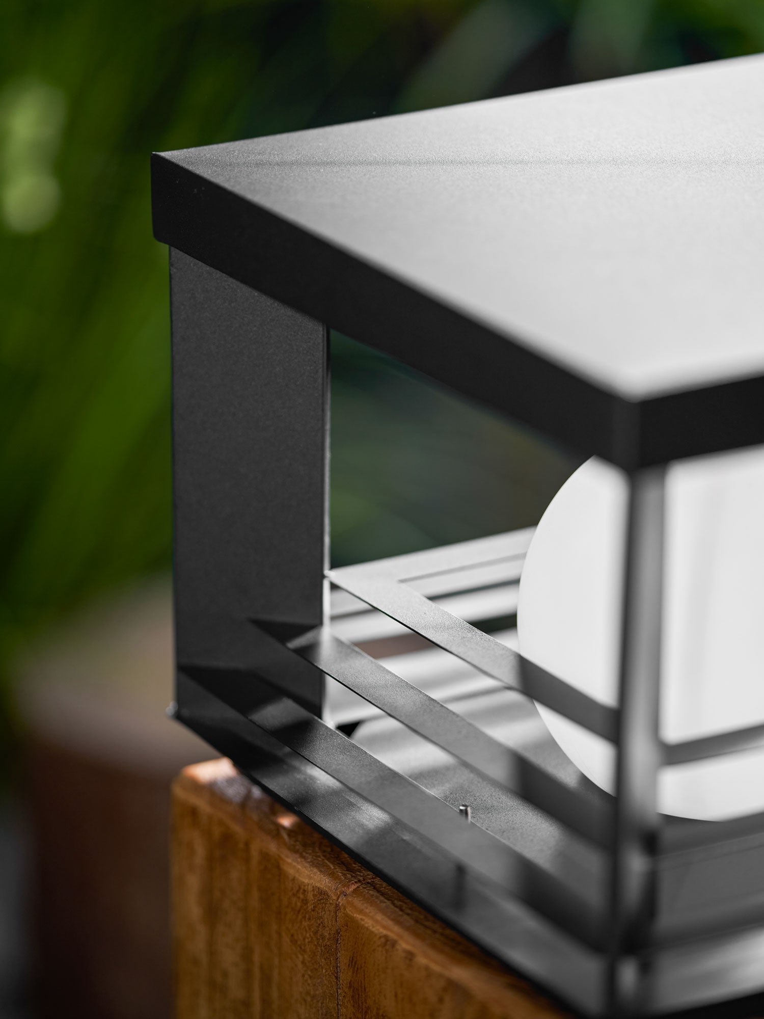 Lunar Crate Outdoor Lamp - Letslighting