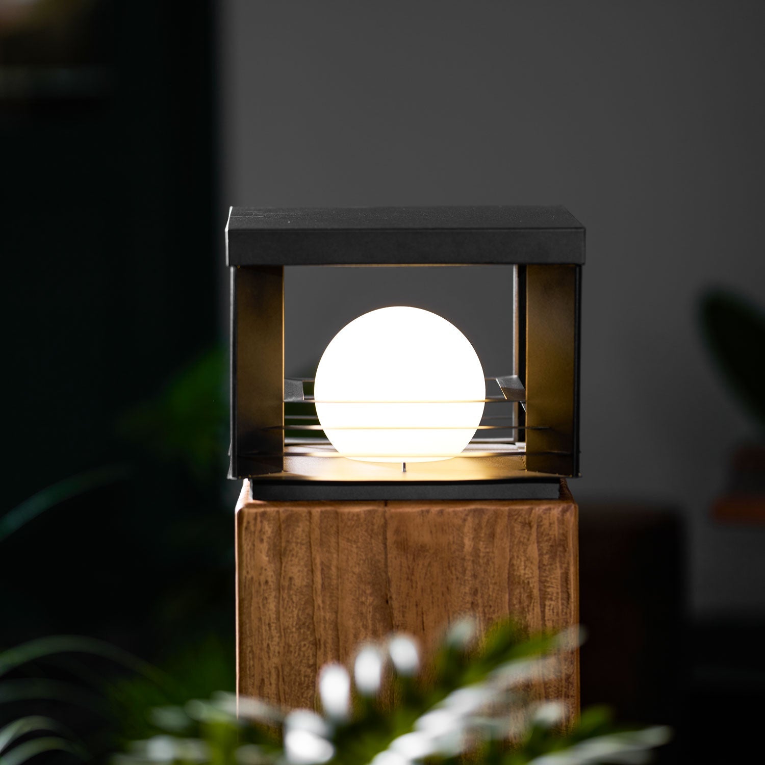 Lunar Crate Outdoor Lamp - Letslighting