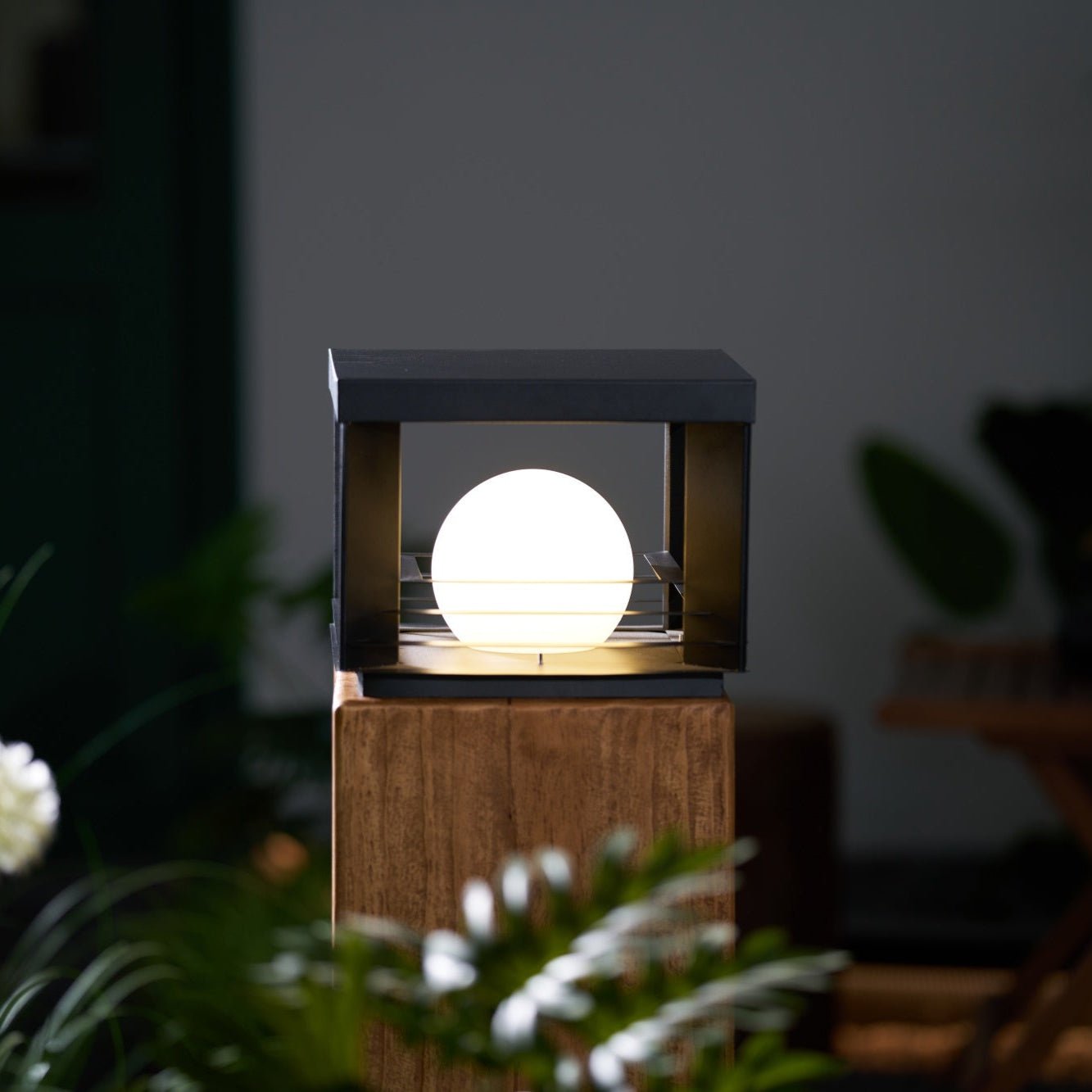 Lunar Crate Outdoor Lamp - Letslighting