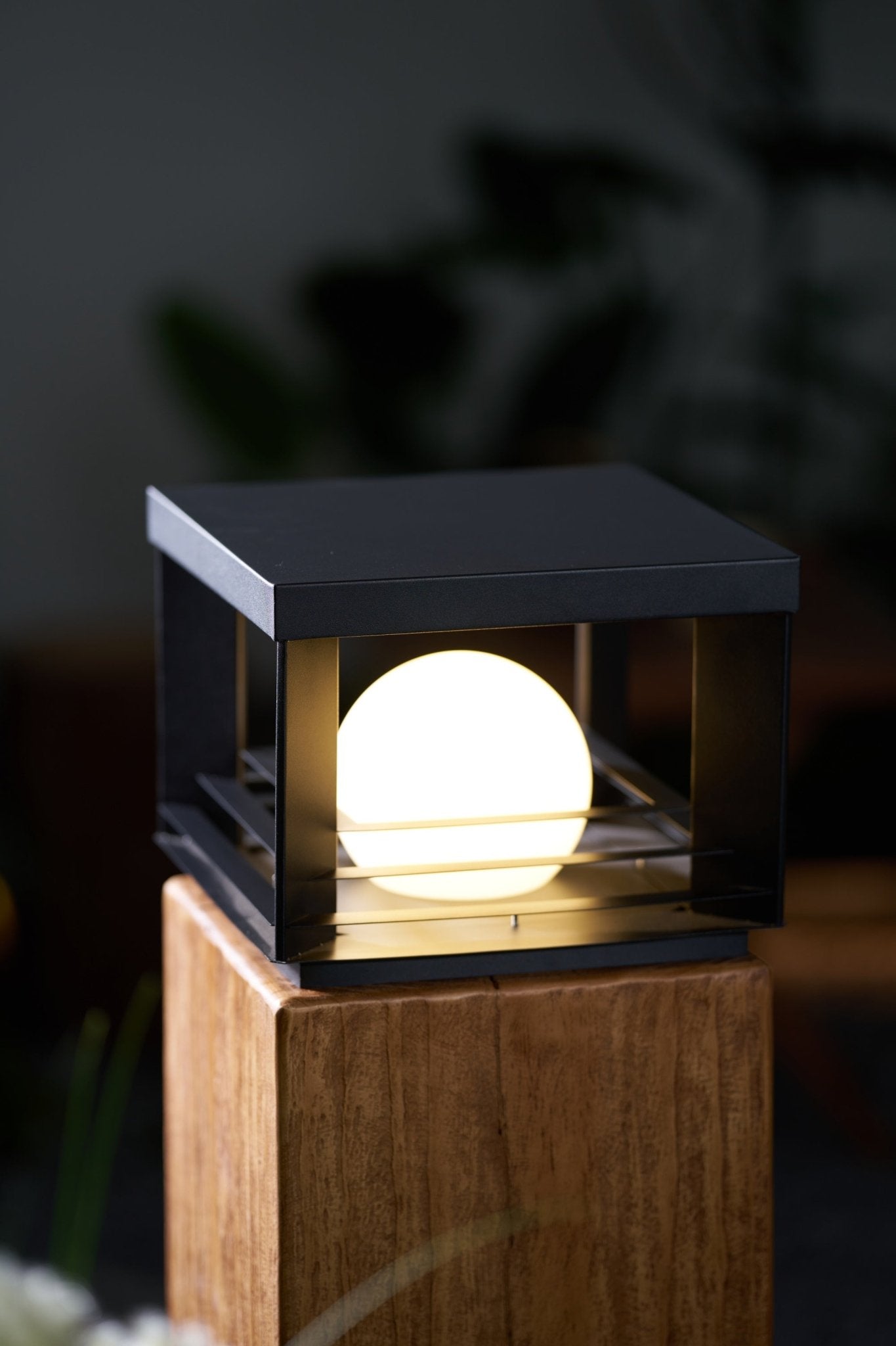 Lunar Crate Outdoor Lamp - Letslighting