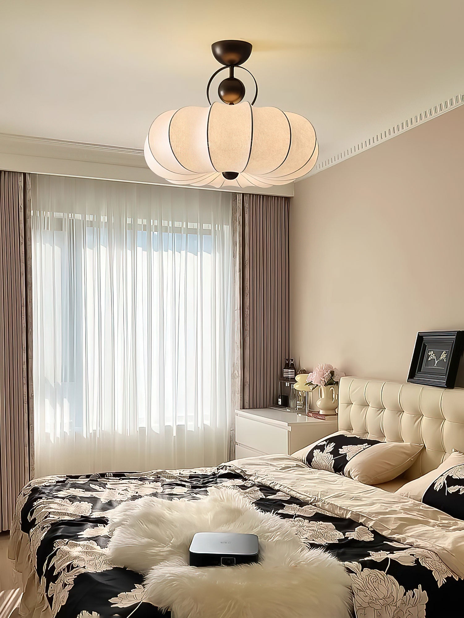 Yunshui Petal Fabric Bronze Pendant Light - Letslighting