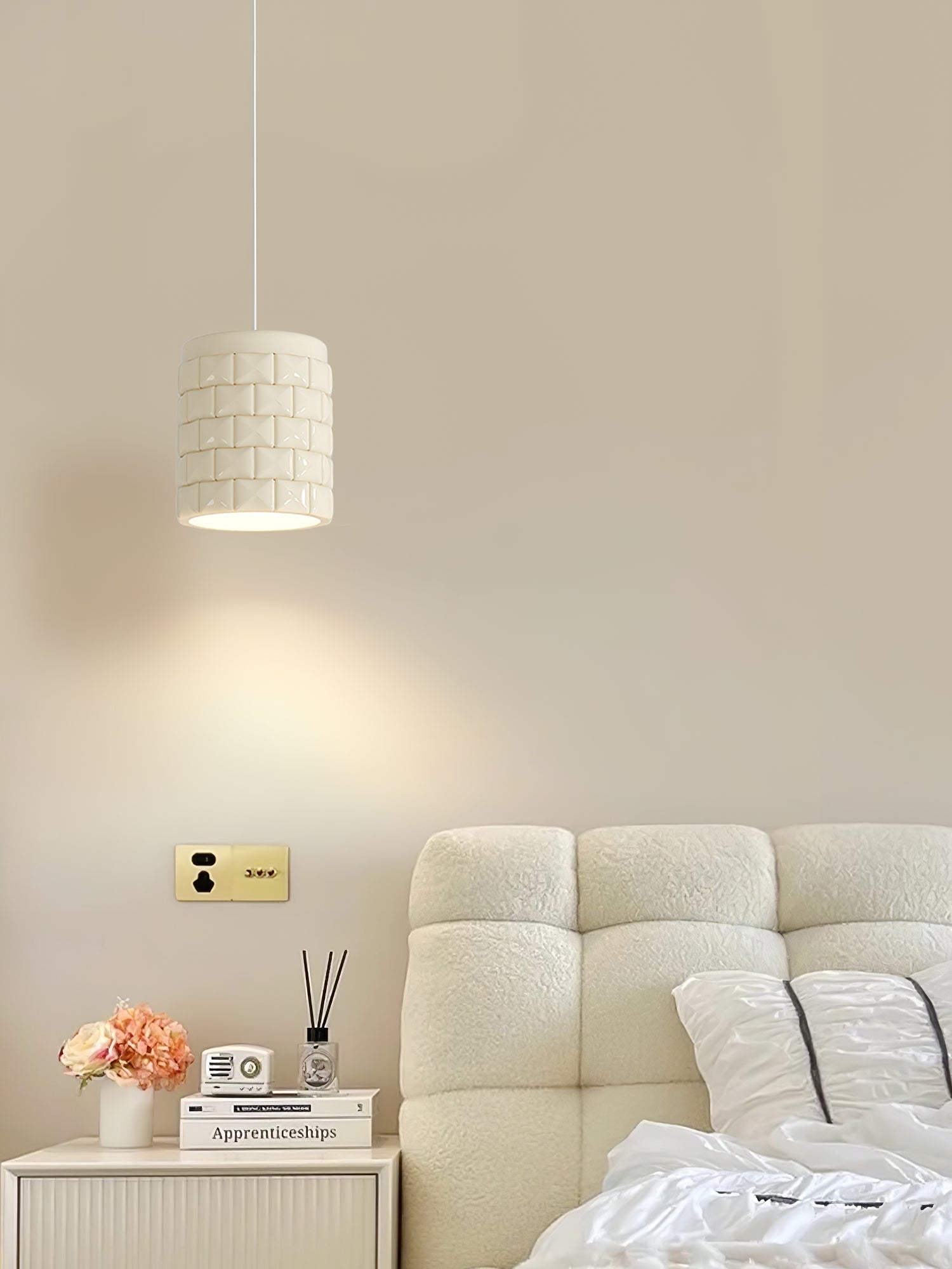 Vadoror Modern Minimalist Girl Resin Pendant Lamp - Letslighting
