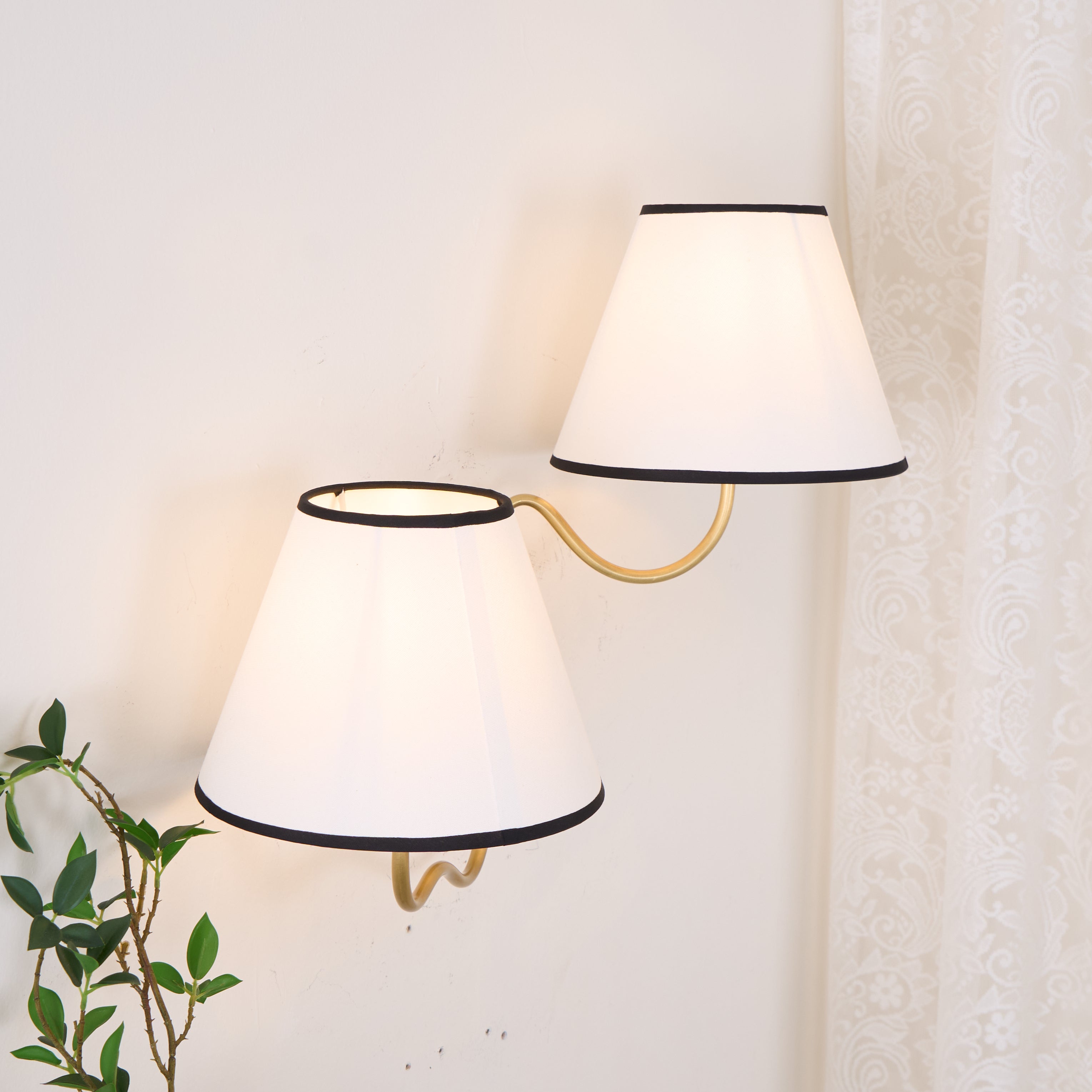 Evynor Vintage Industrial Brass Fabric Wall Lamp - Letslighting