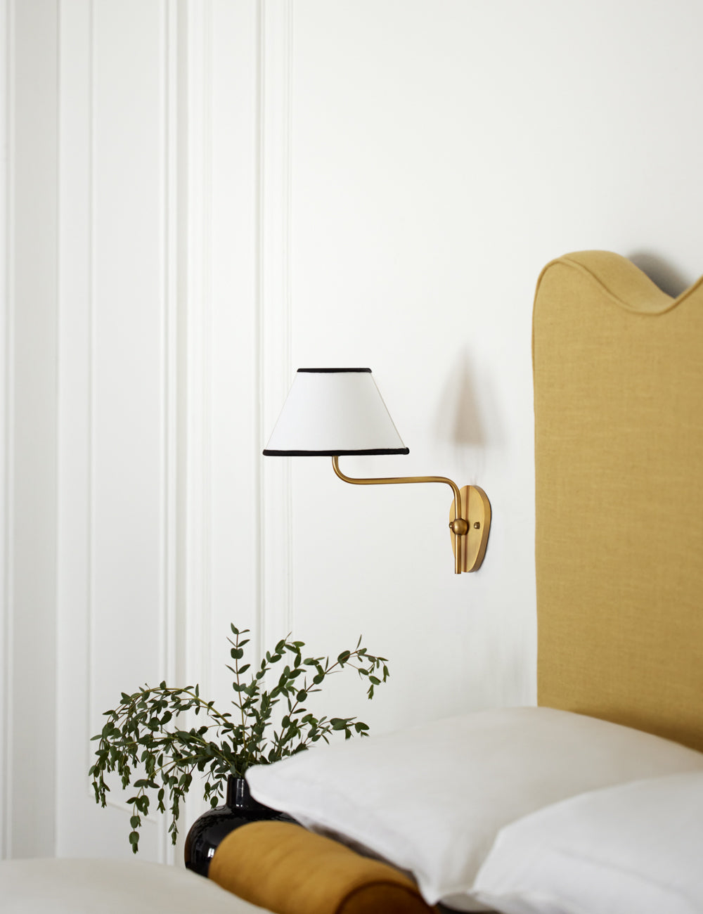 Evynor Vintage Industrial Brass Fabric Wall Lamp - Letslighting