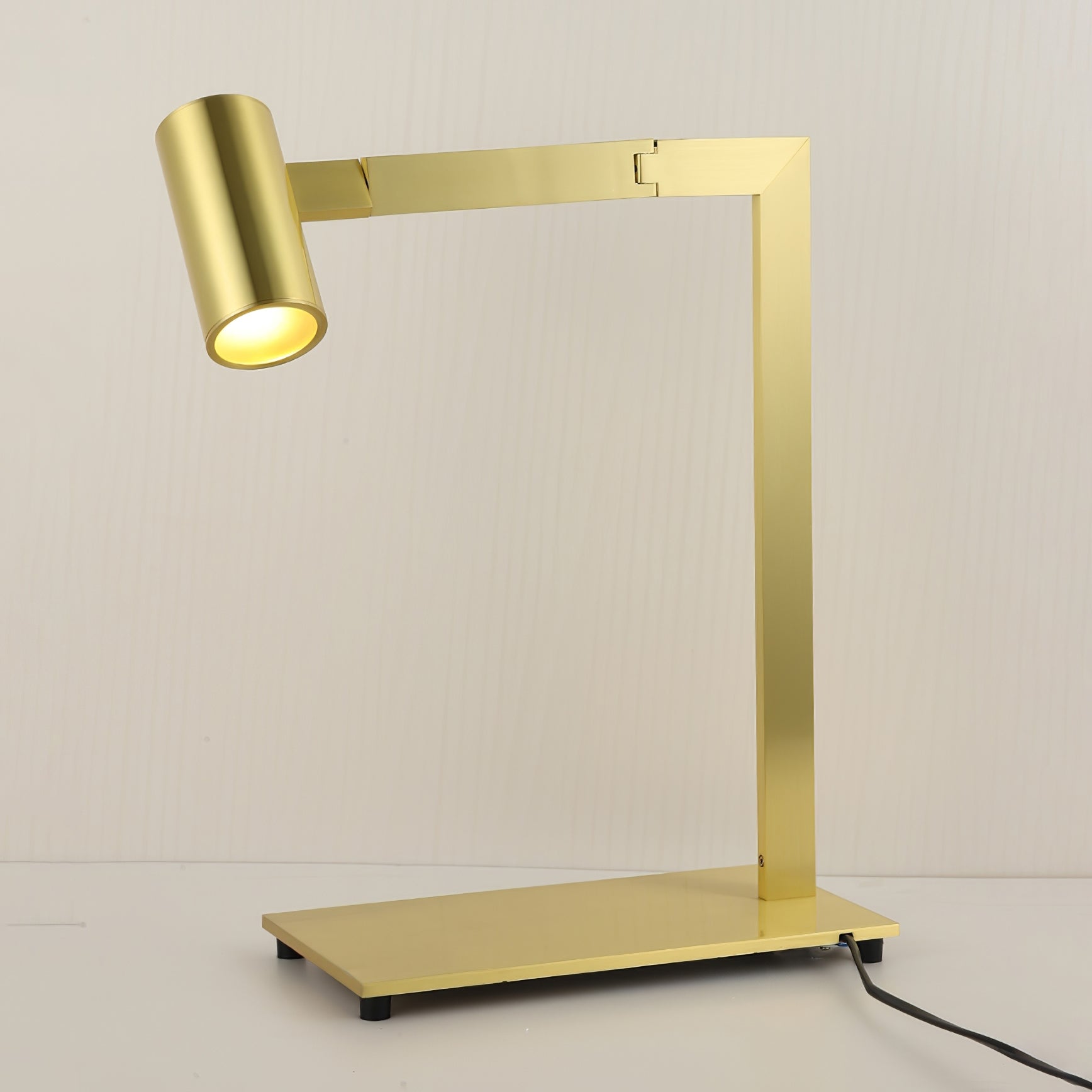 Emmeline Modern Table Lamp - Letslighting
