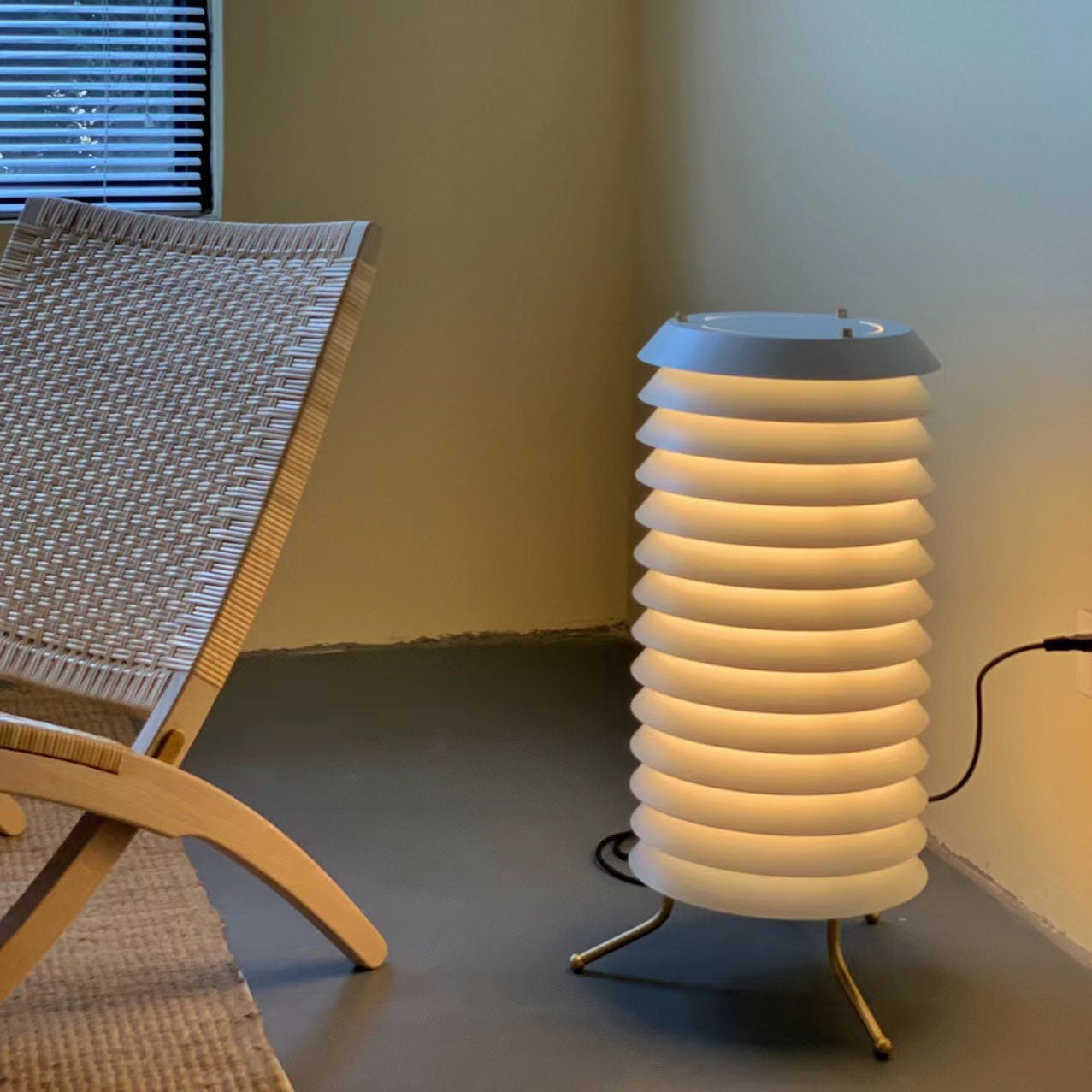 Kora Lattice Scandinavian Table Lamp - Letslighting