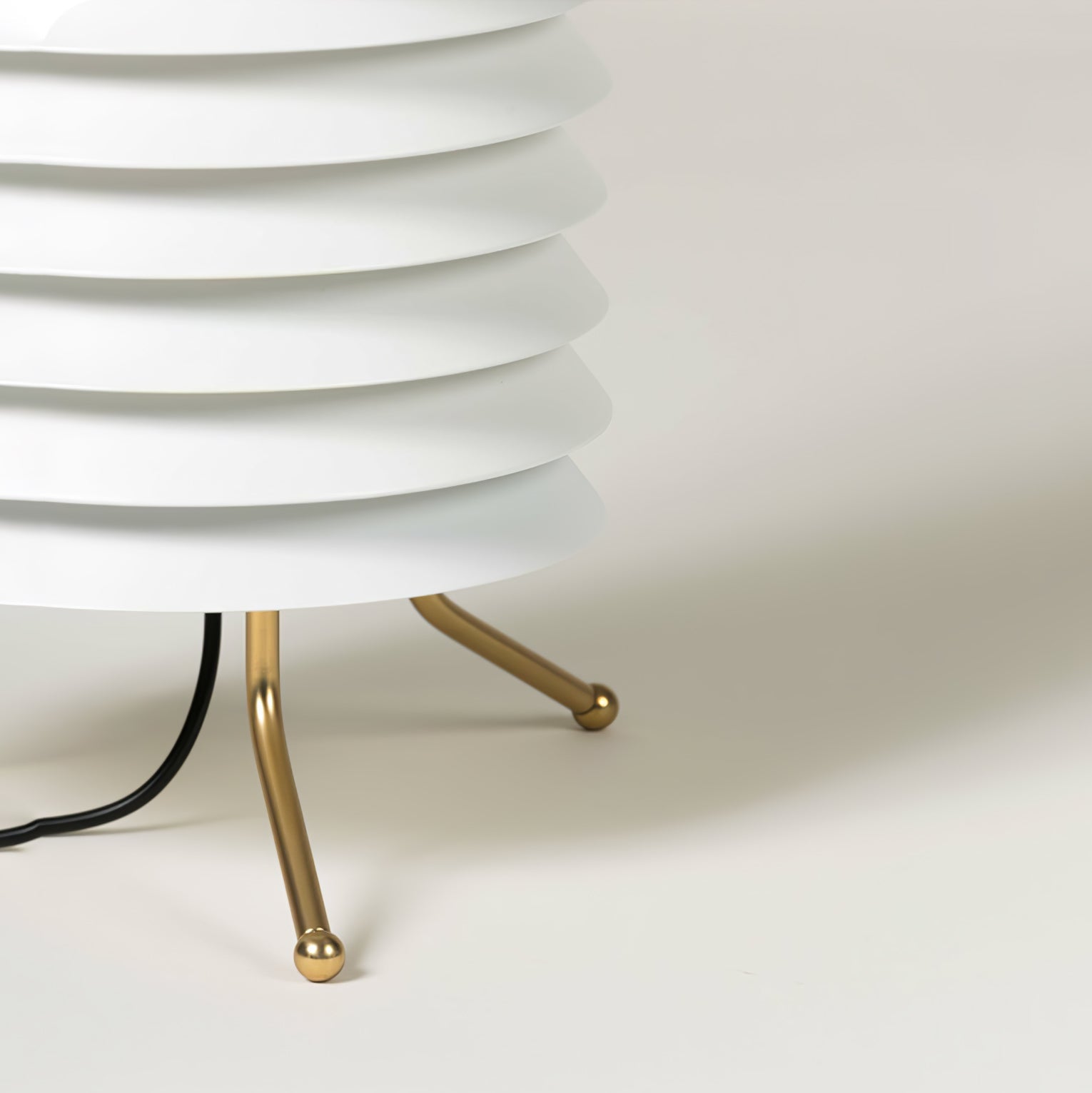 Kora Lattice Scandinavian Table Lamp - Letslighting