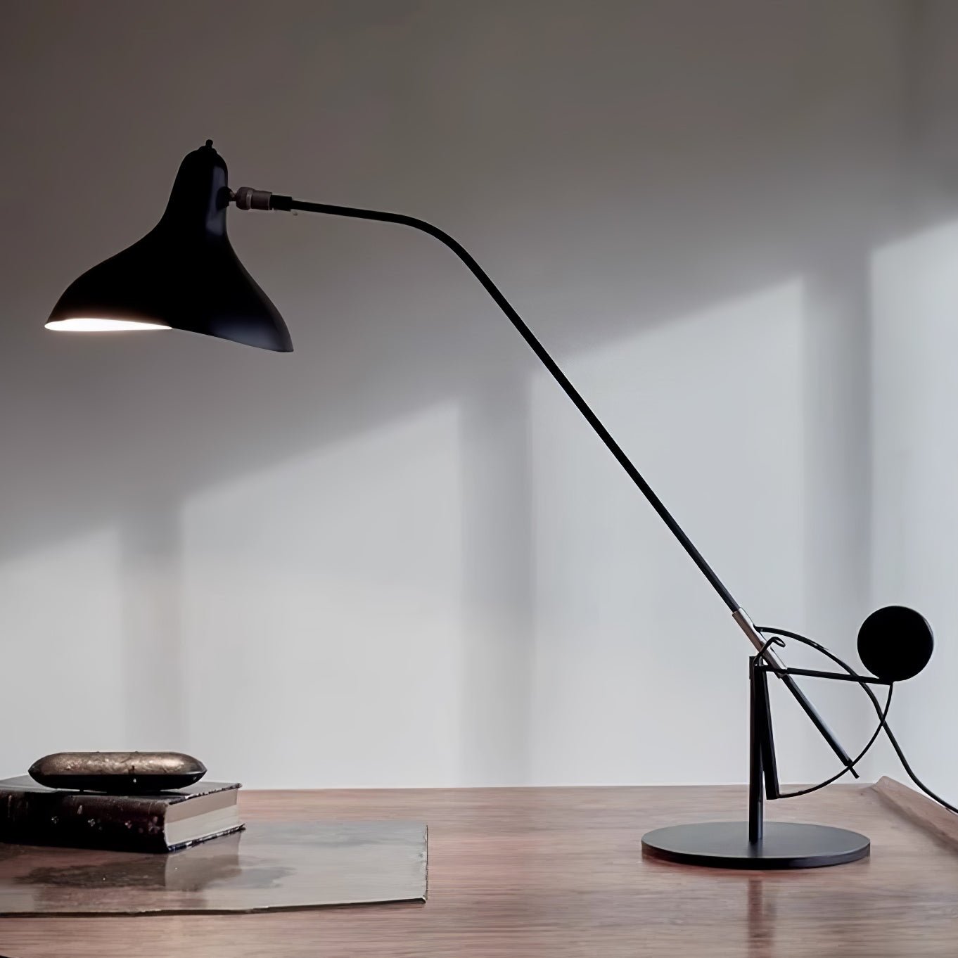 Sfera Industrial Table Lamp - Letslighting
