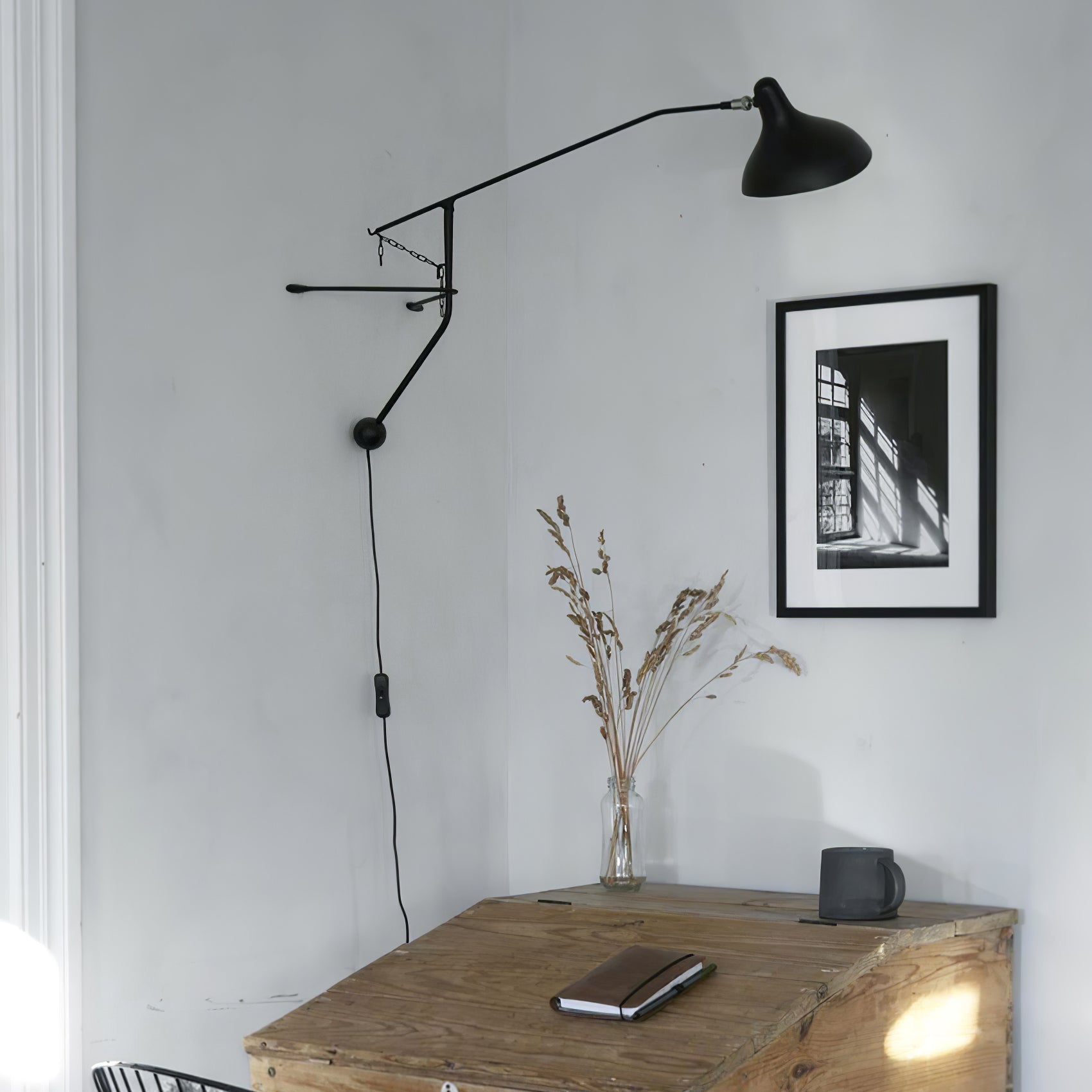 Ivsolarae Modern Minimalist Arm Wall Lamp - Letslighting