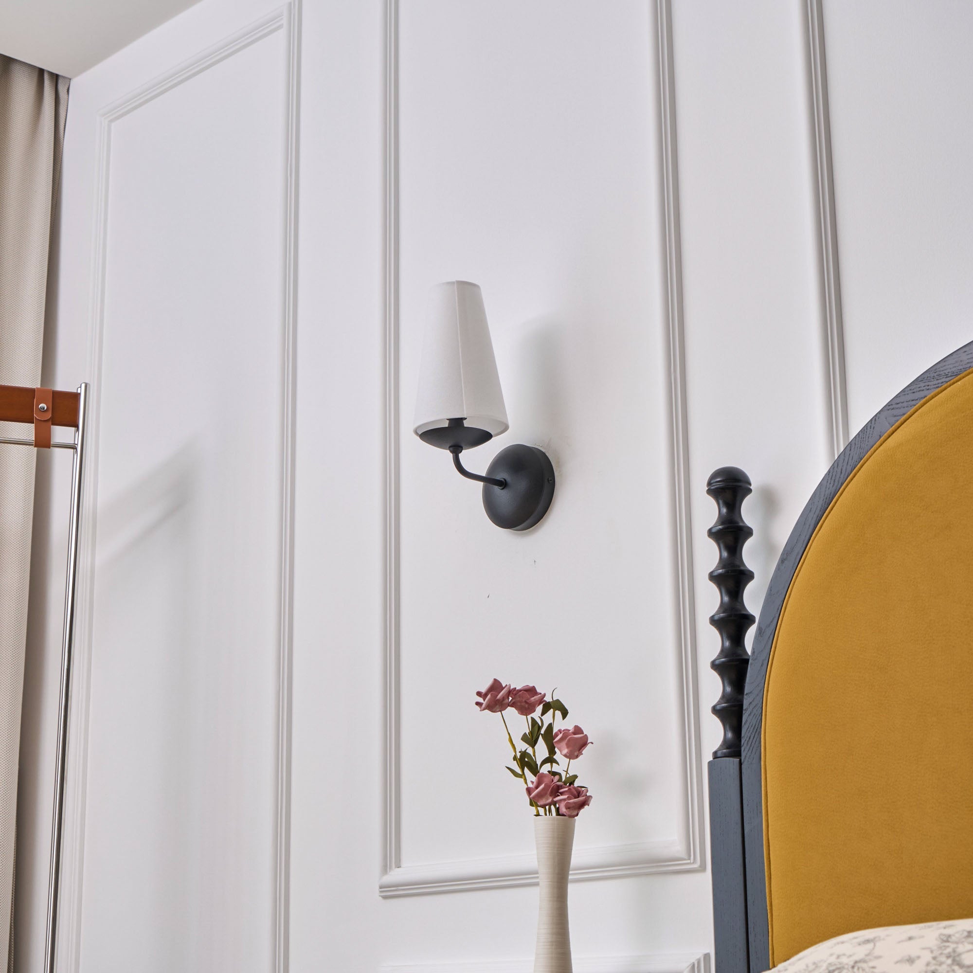 Avraee Modern Minimalist Brass Fabric Wall Lamp - Letslighting