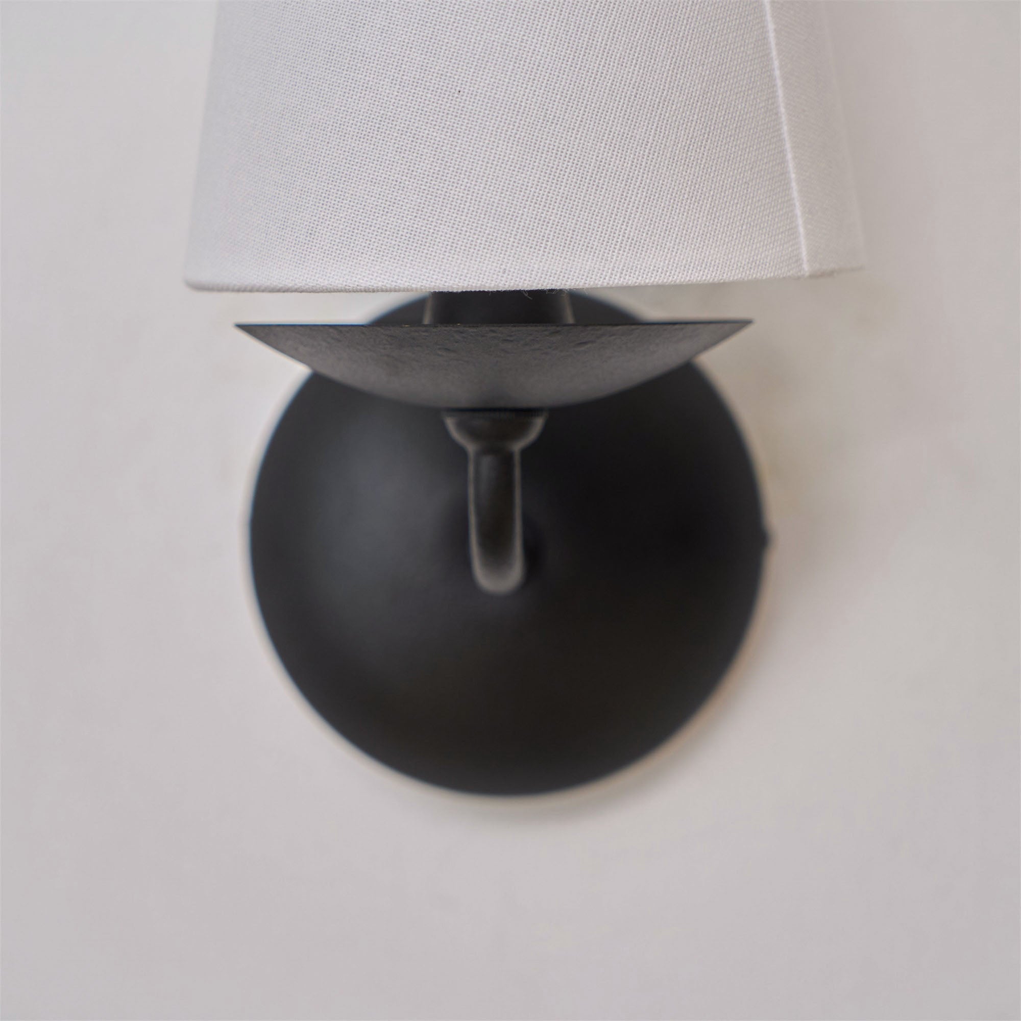 Avraee Modern Minimalist Brass Fabric Wall Lamp - Letslighting