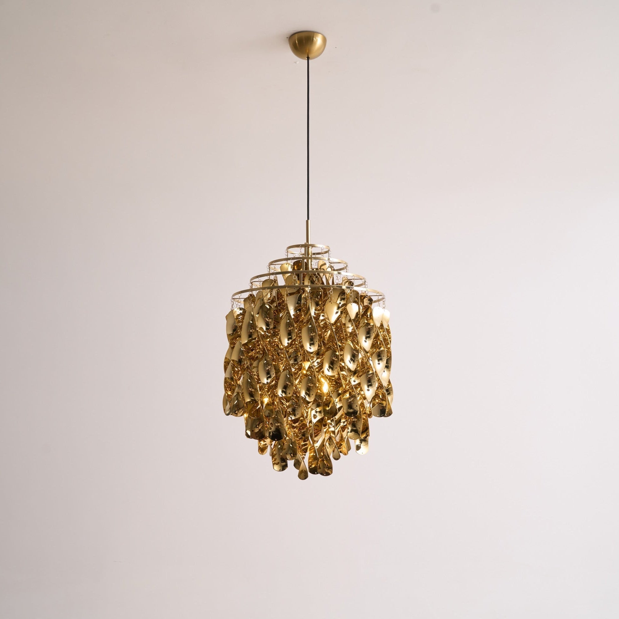 Isoran Luxe Acrylic Chandelier - Letslighting