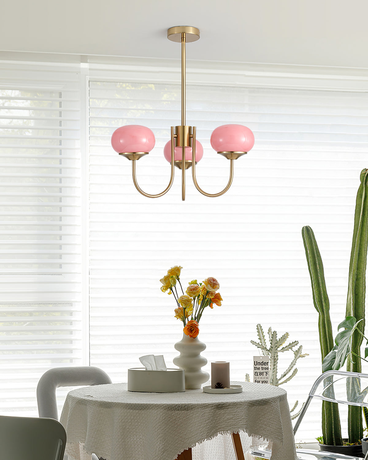 Lustra Chandelier Pink Glass Globe Gold - Letslighting