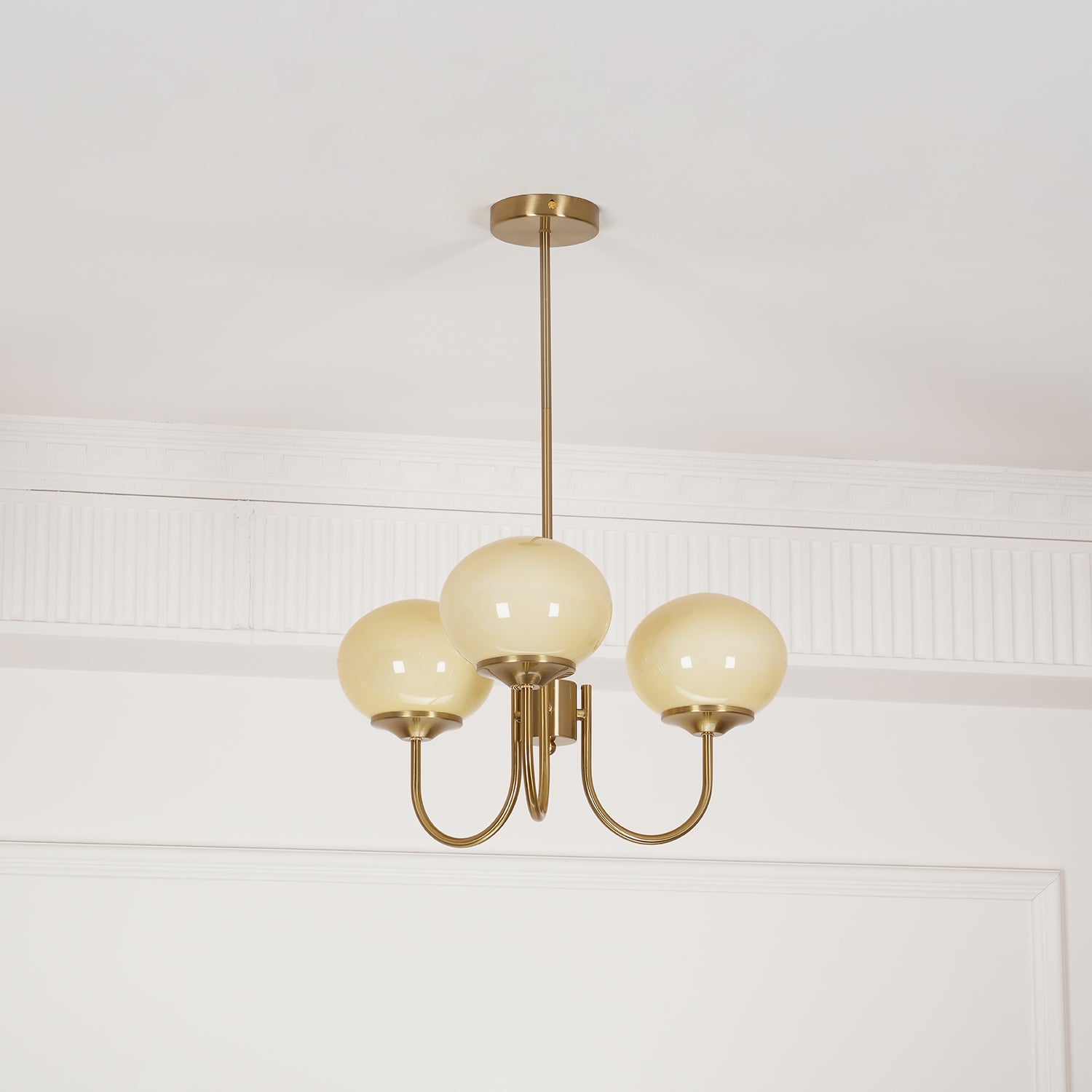 Lustra Chandelier Pink Glass Globe Gold - Letslighting
