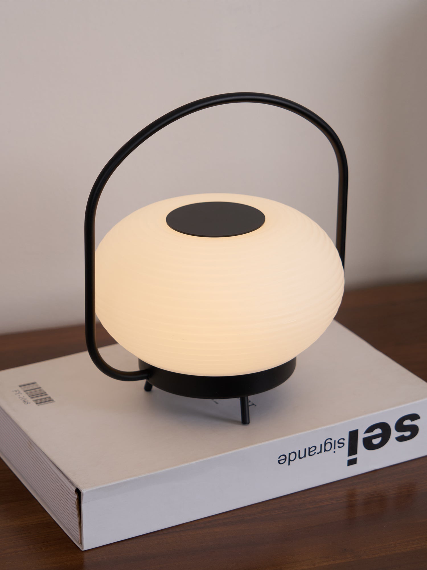 Andrea Minimalist Table Lamp - Letslighting