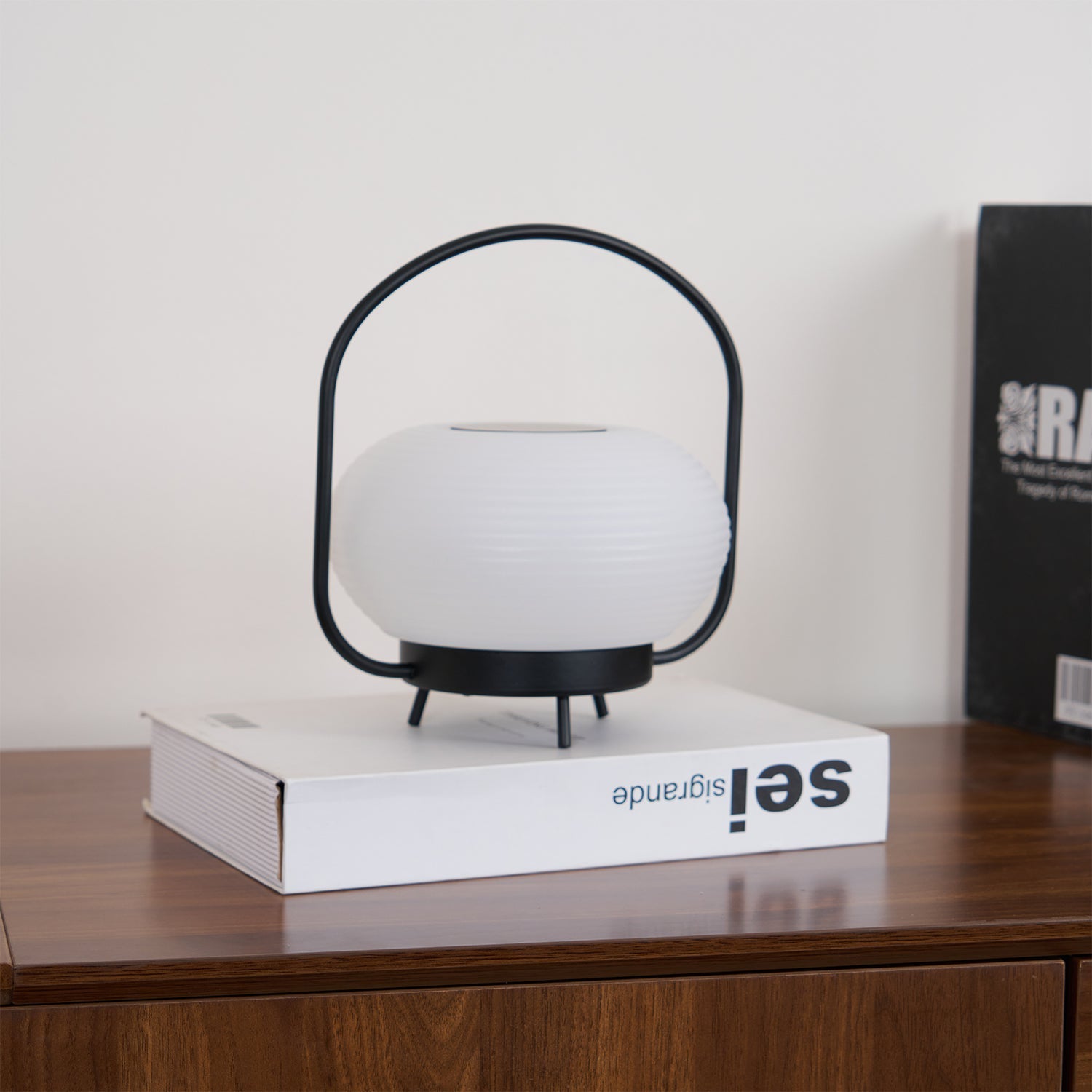 Andrea Minimalist Table Lamp - Letslighting