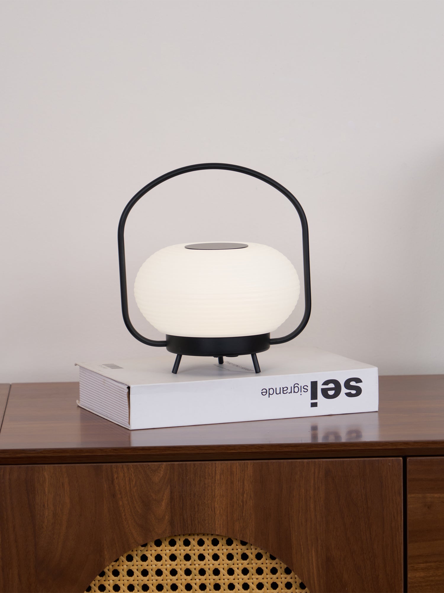 Andrea Minimalist Table Lamp - Letslighting