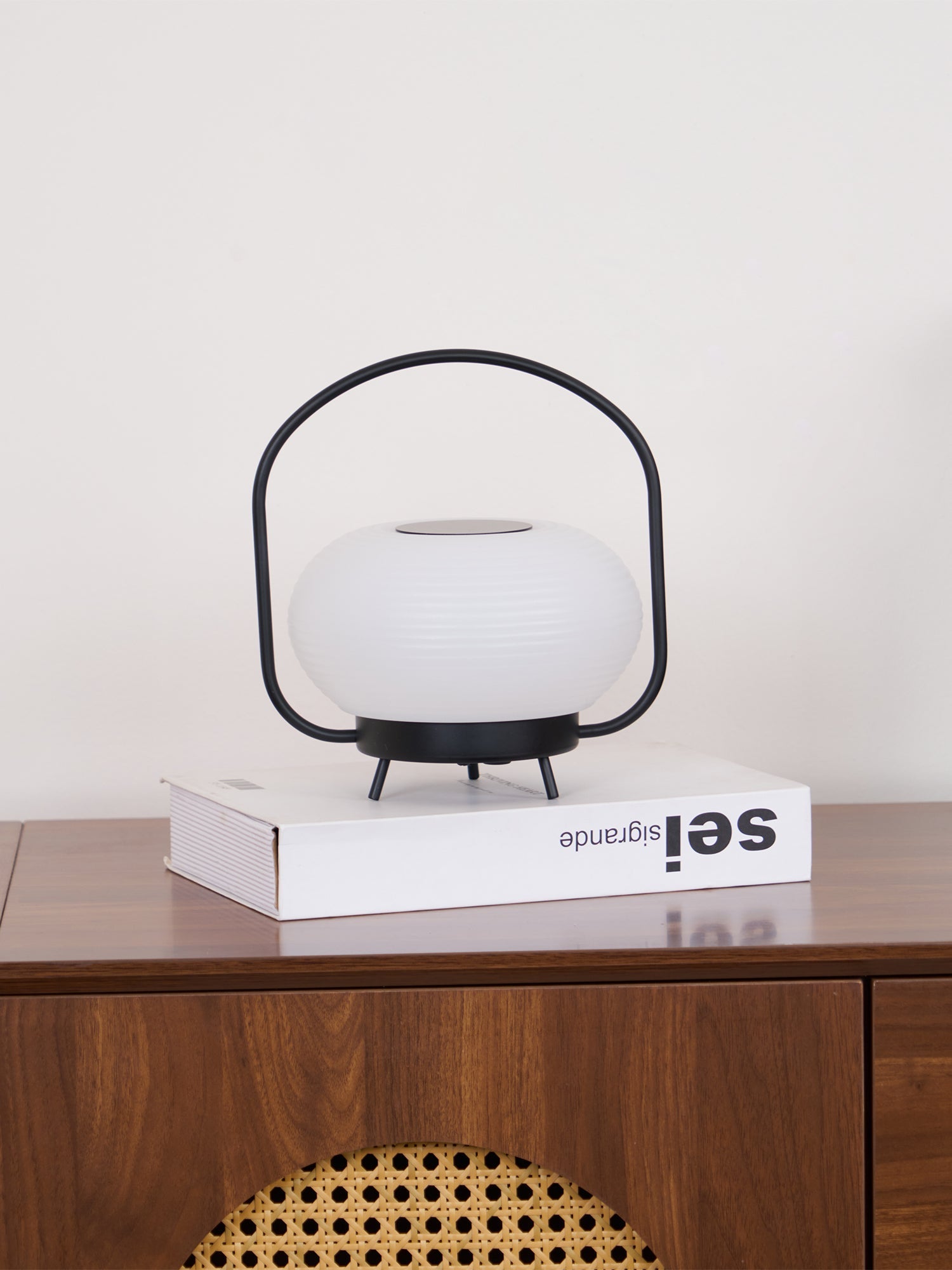 Andrea Minimalist Table Lamp - Letslighting