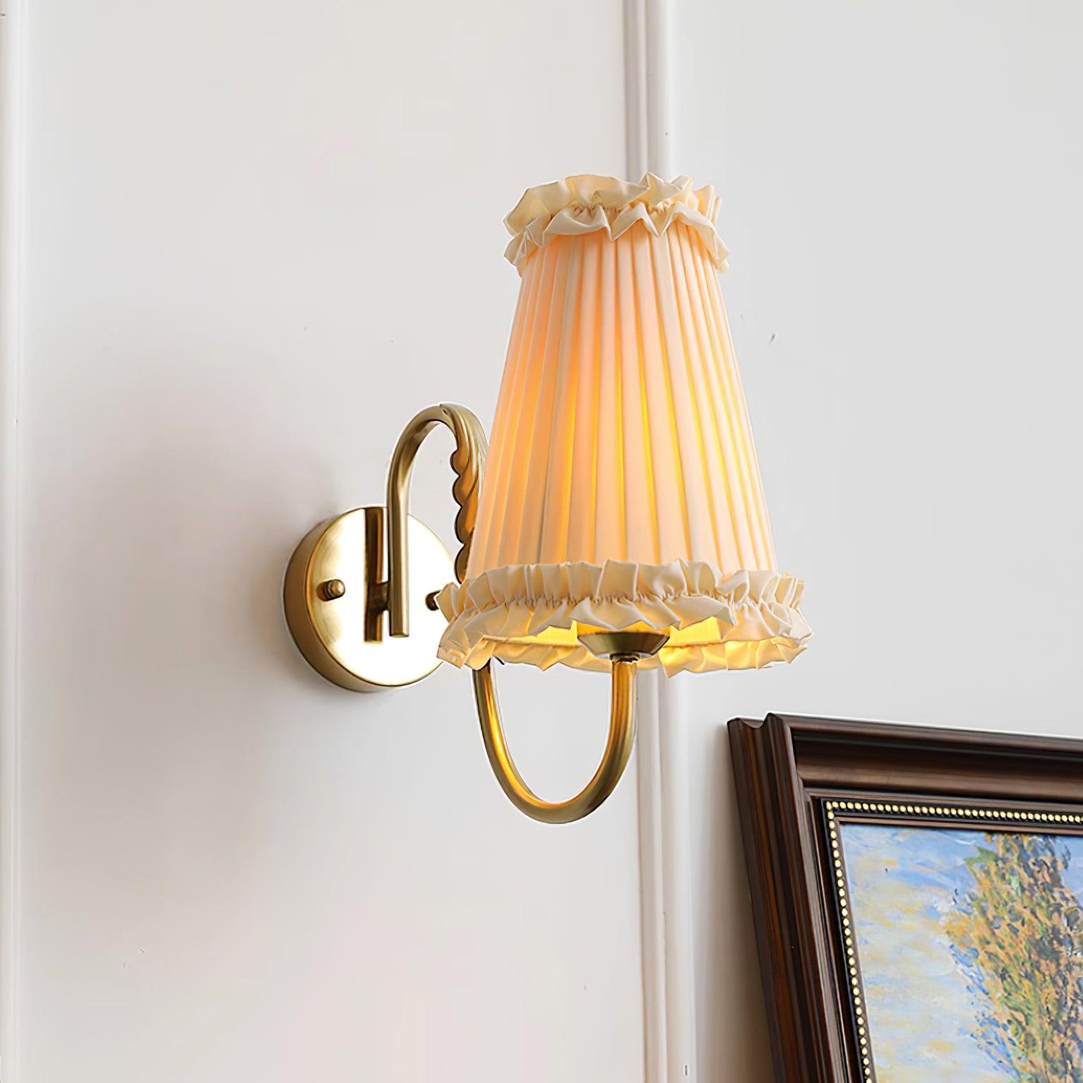 Mcveigh Refined Vintage Gold Finish Wall Lamp - Letslighting