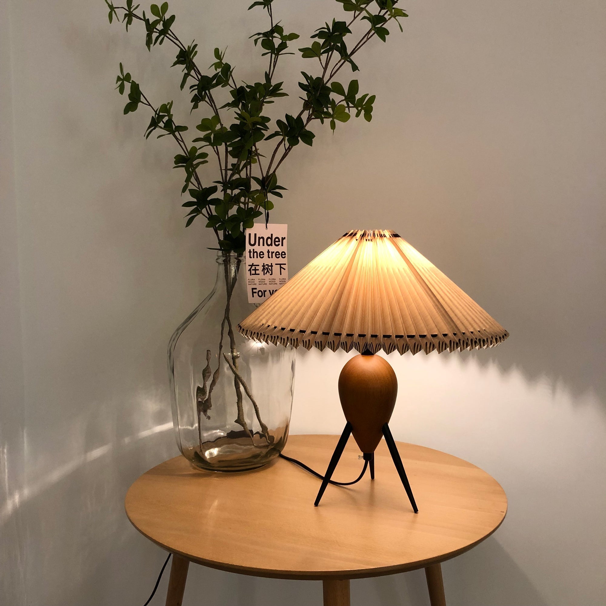Elyse Wood & Fabric Retro Table Lamp - Letslighting
